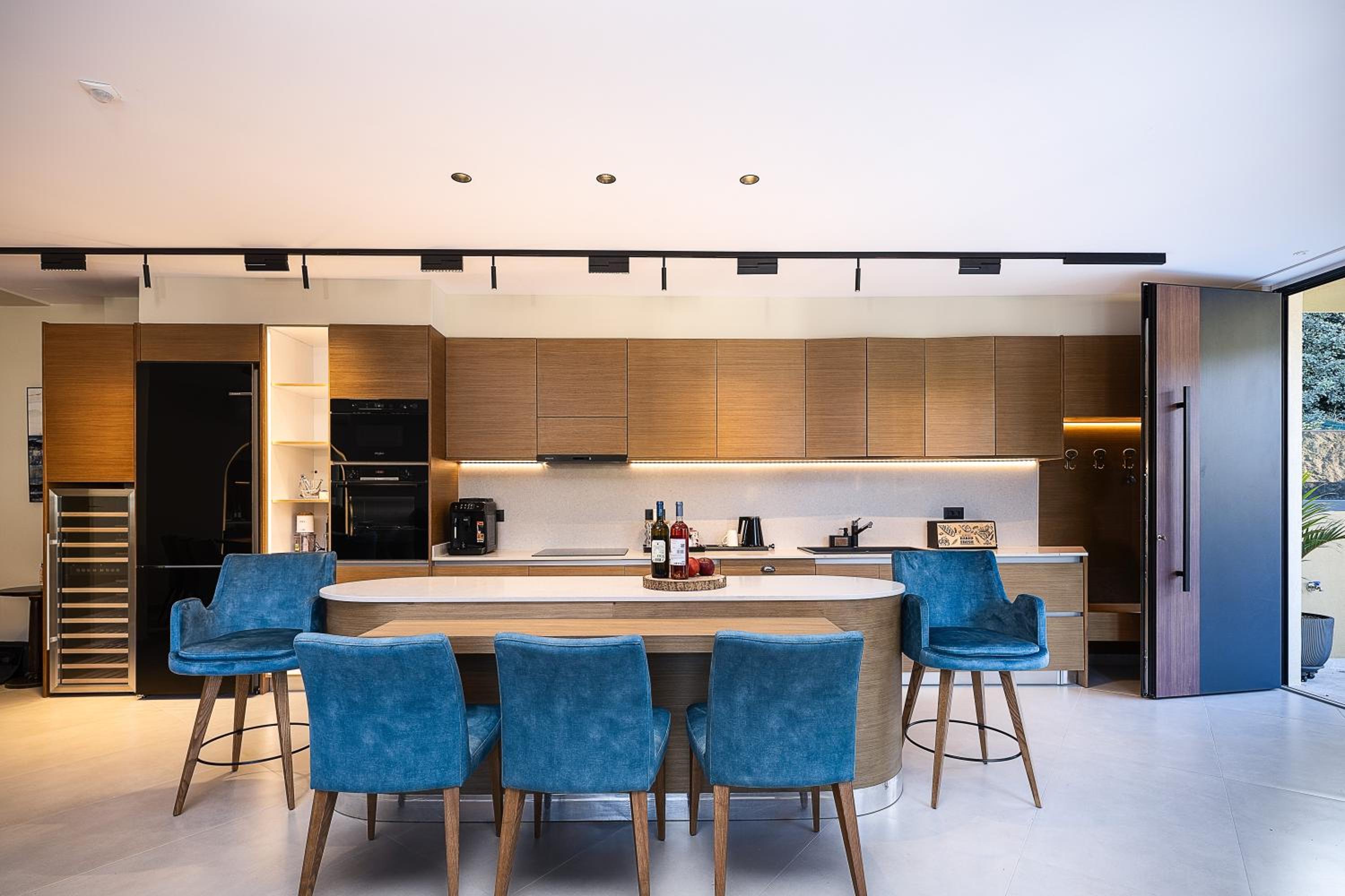 Elmima Luxury Villa
