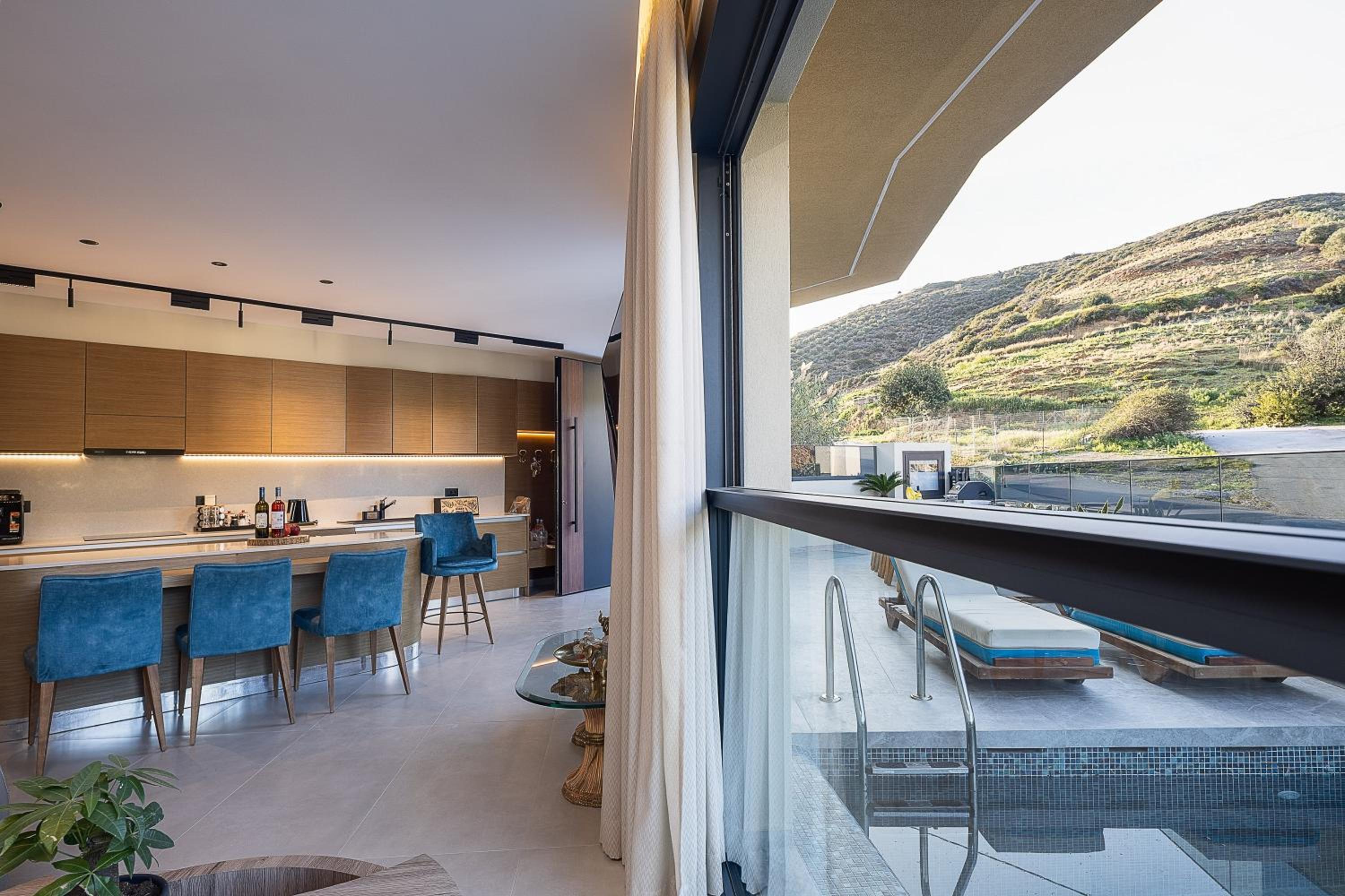 Elmima Luxury Villa