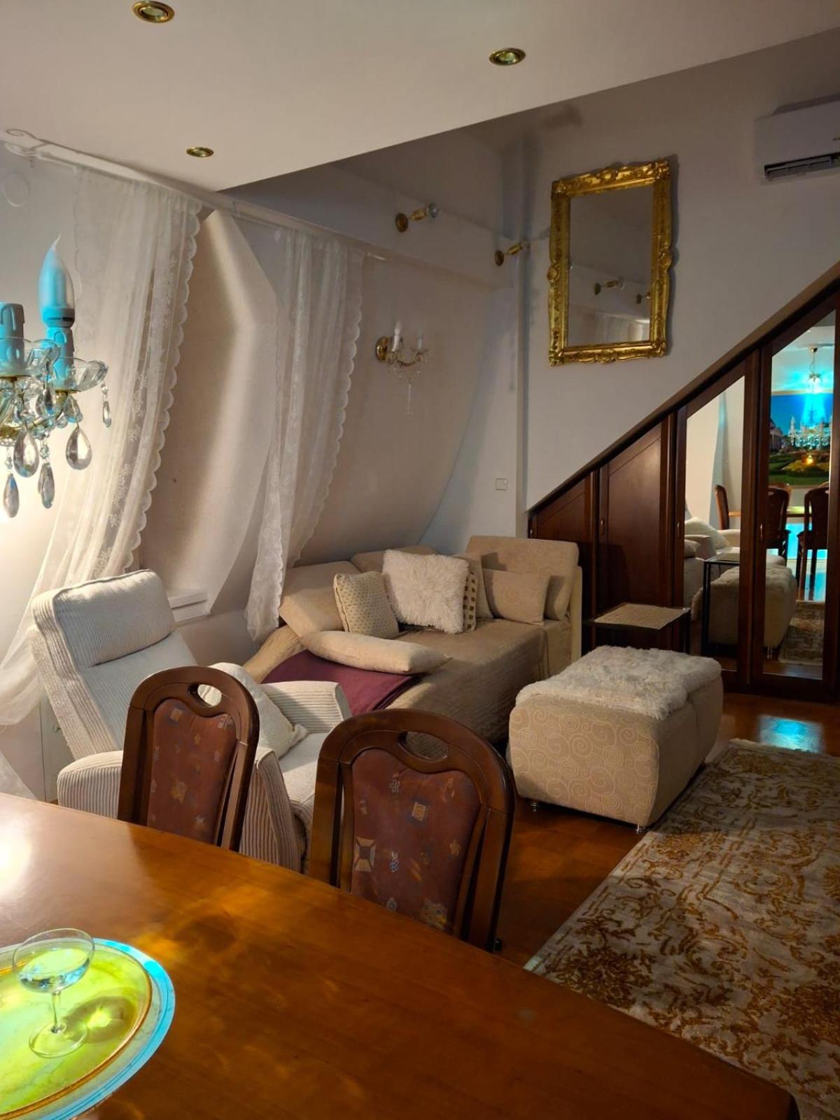 VILLA GOLF Crystal Drop Apartment