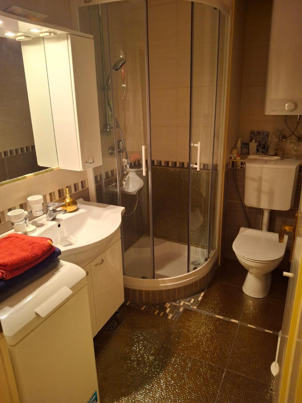 VILLA GOLF Crystal Drop Apartment