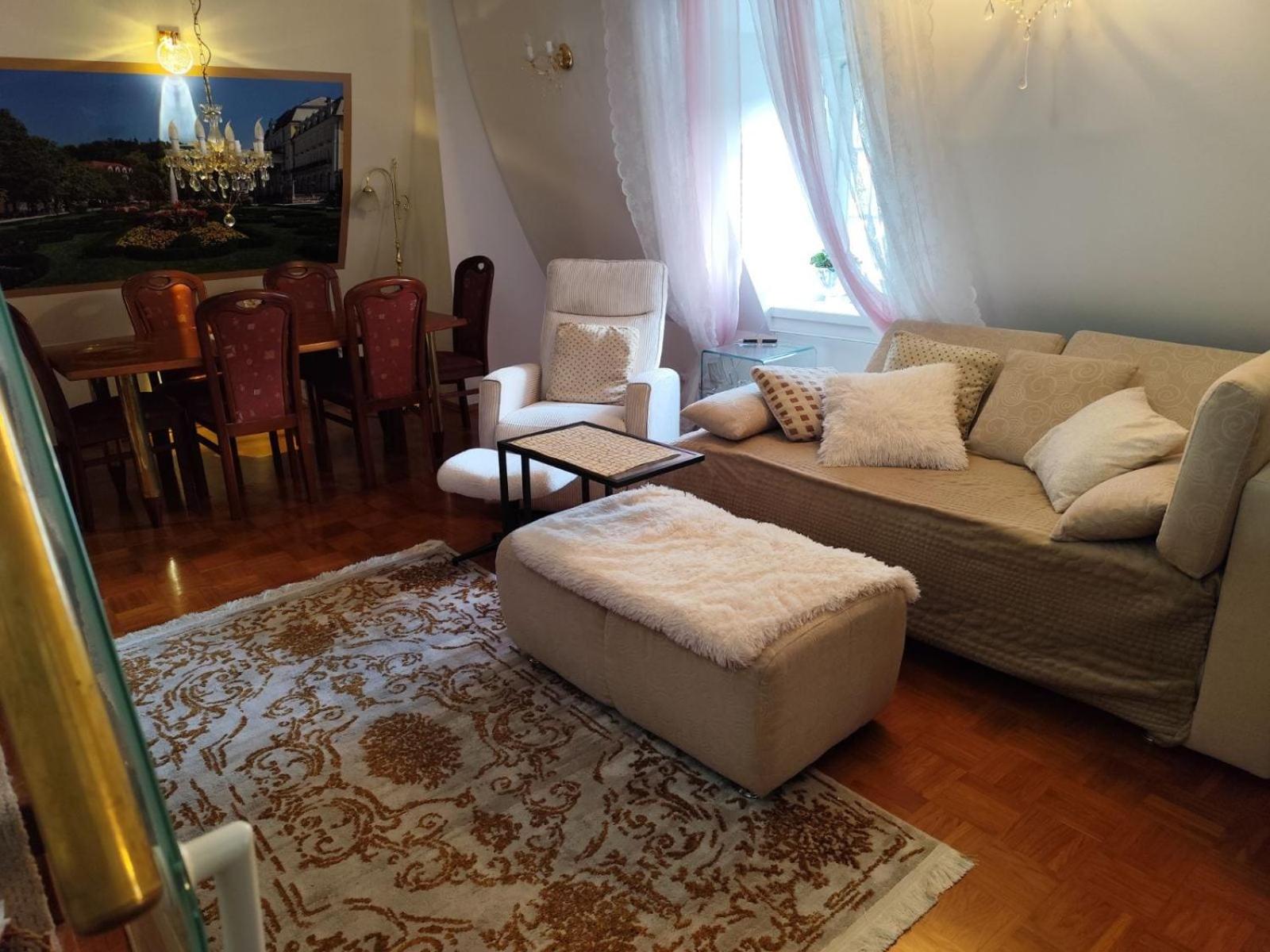 VILLA GOLF Crystal Drop Apartment