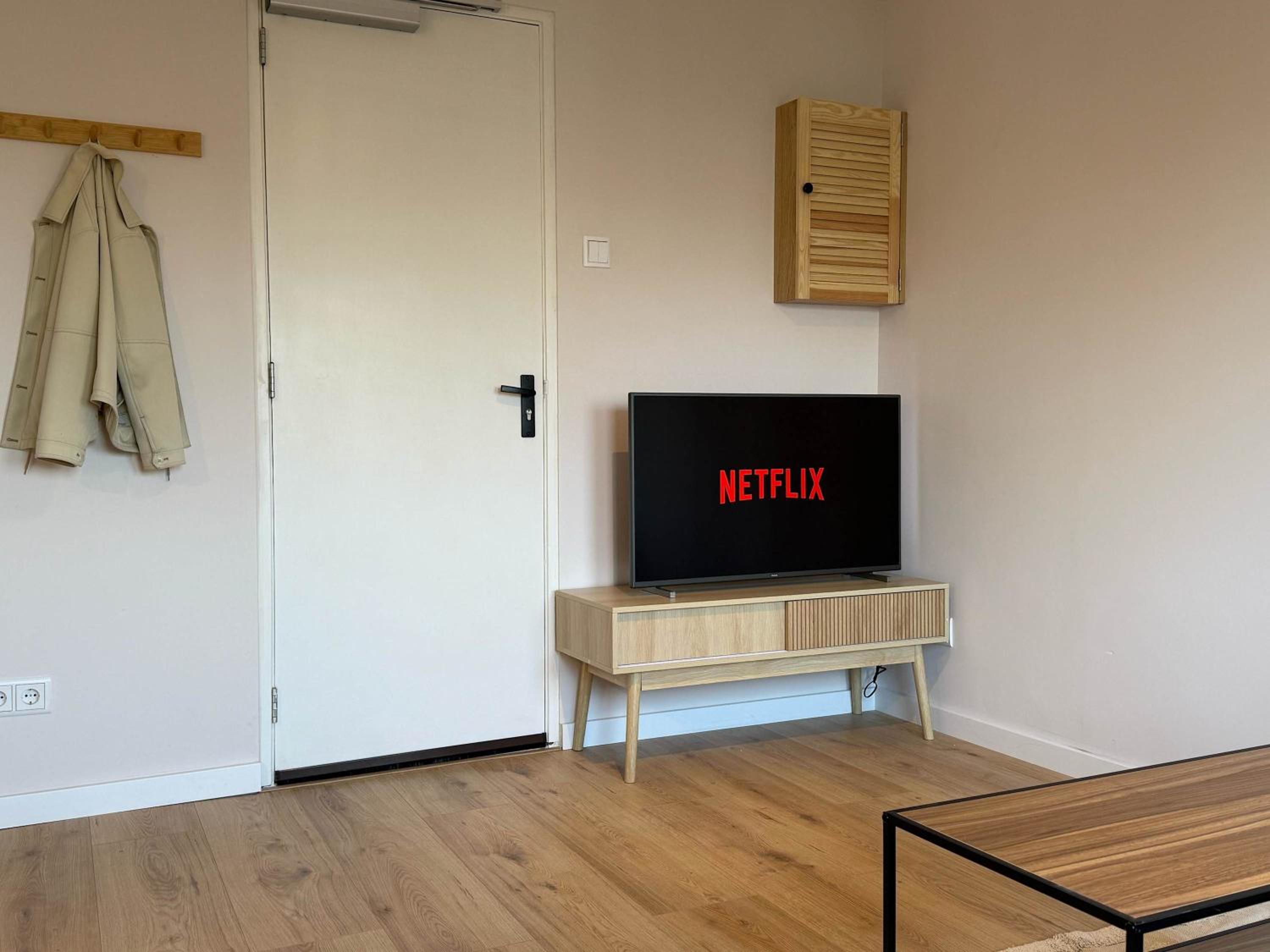 Prime Location 1BR Apartment Walk Everywhere