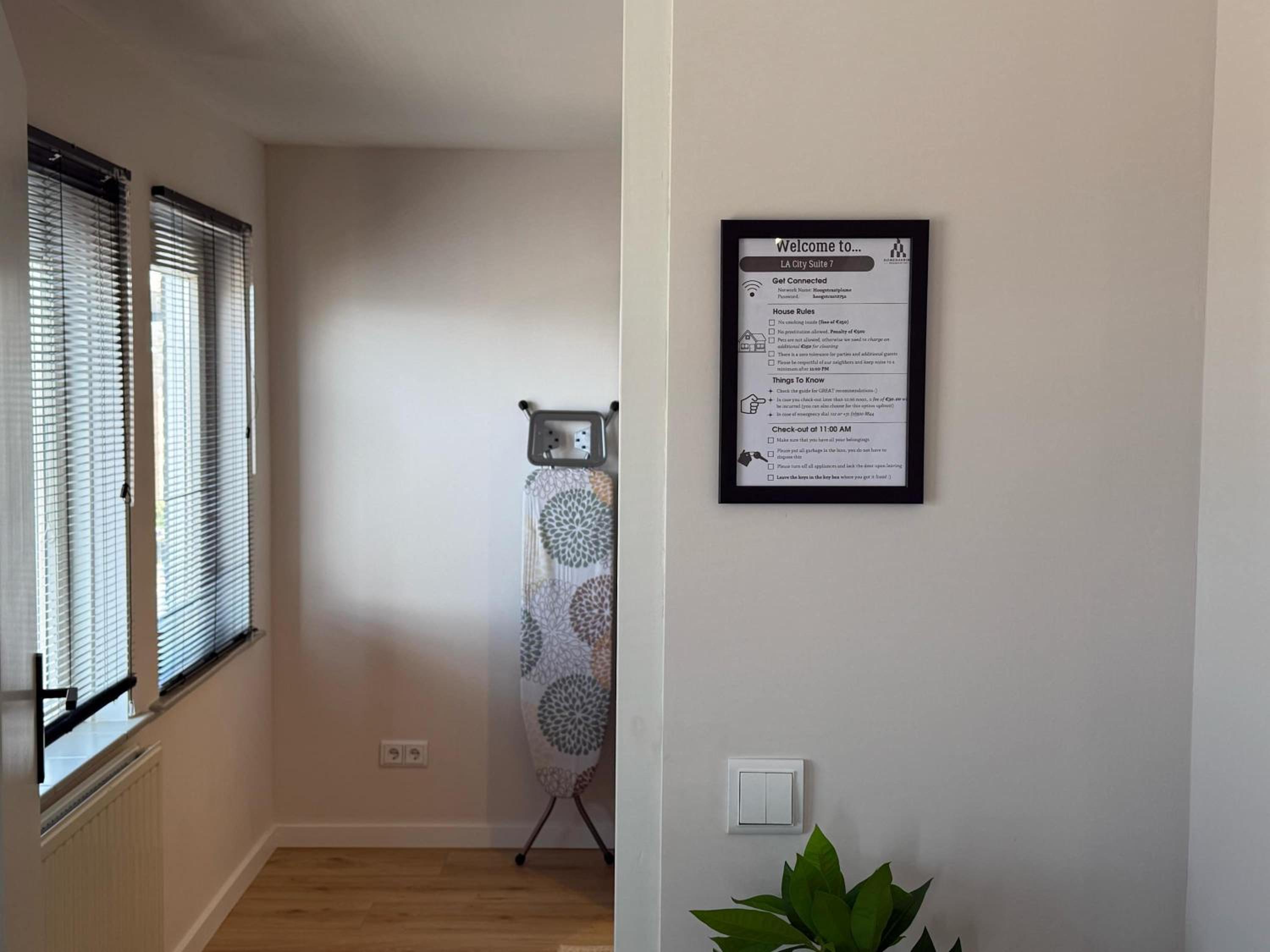 Prime Location 1BR Apartment Walk Everywhere
