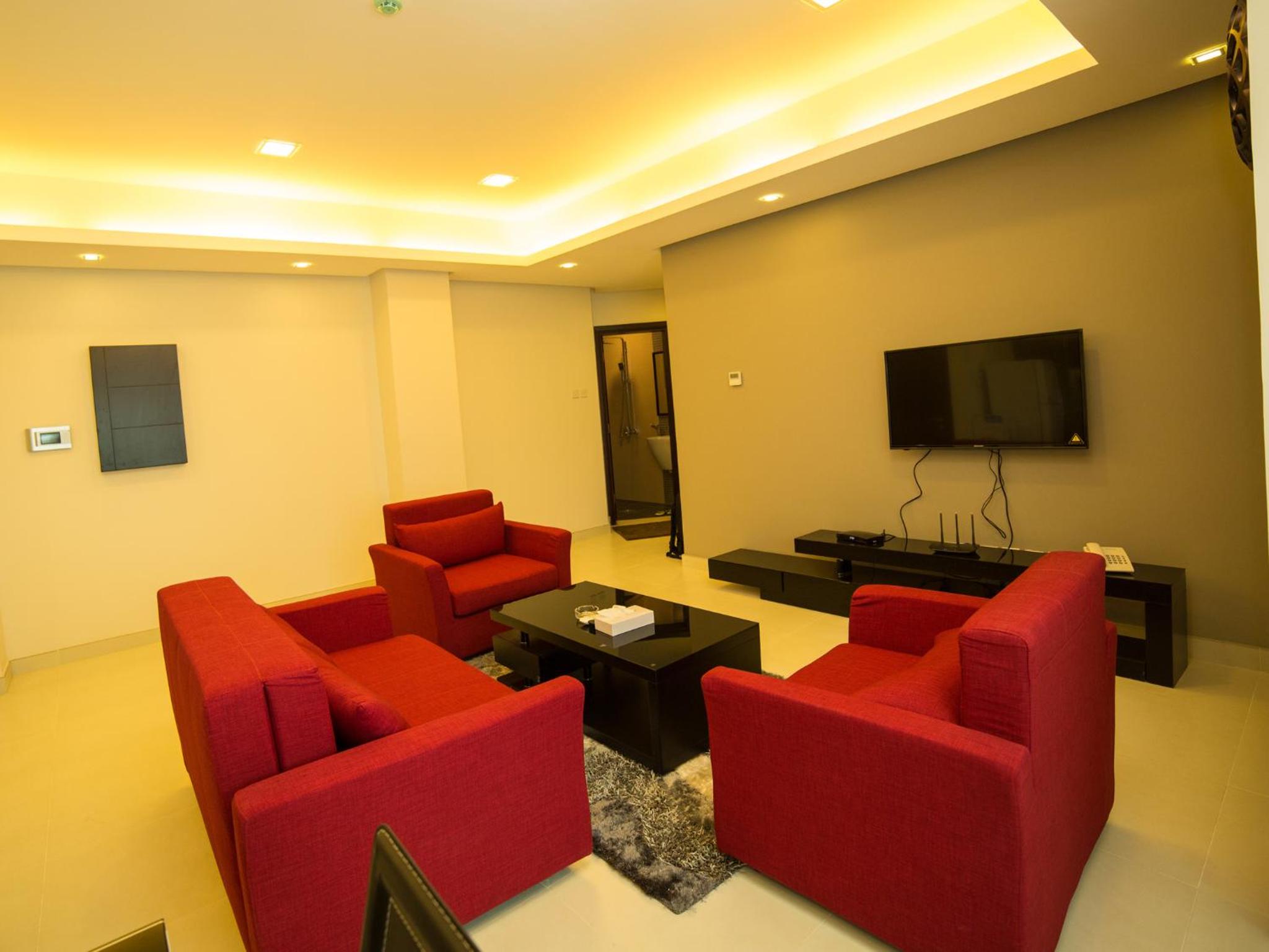 Golden Rose Luxury Suites (Royal Executive)