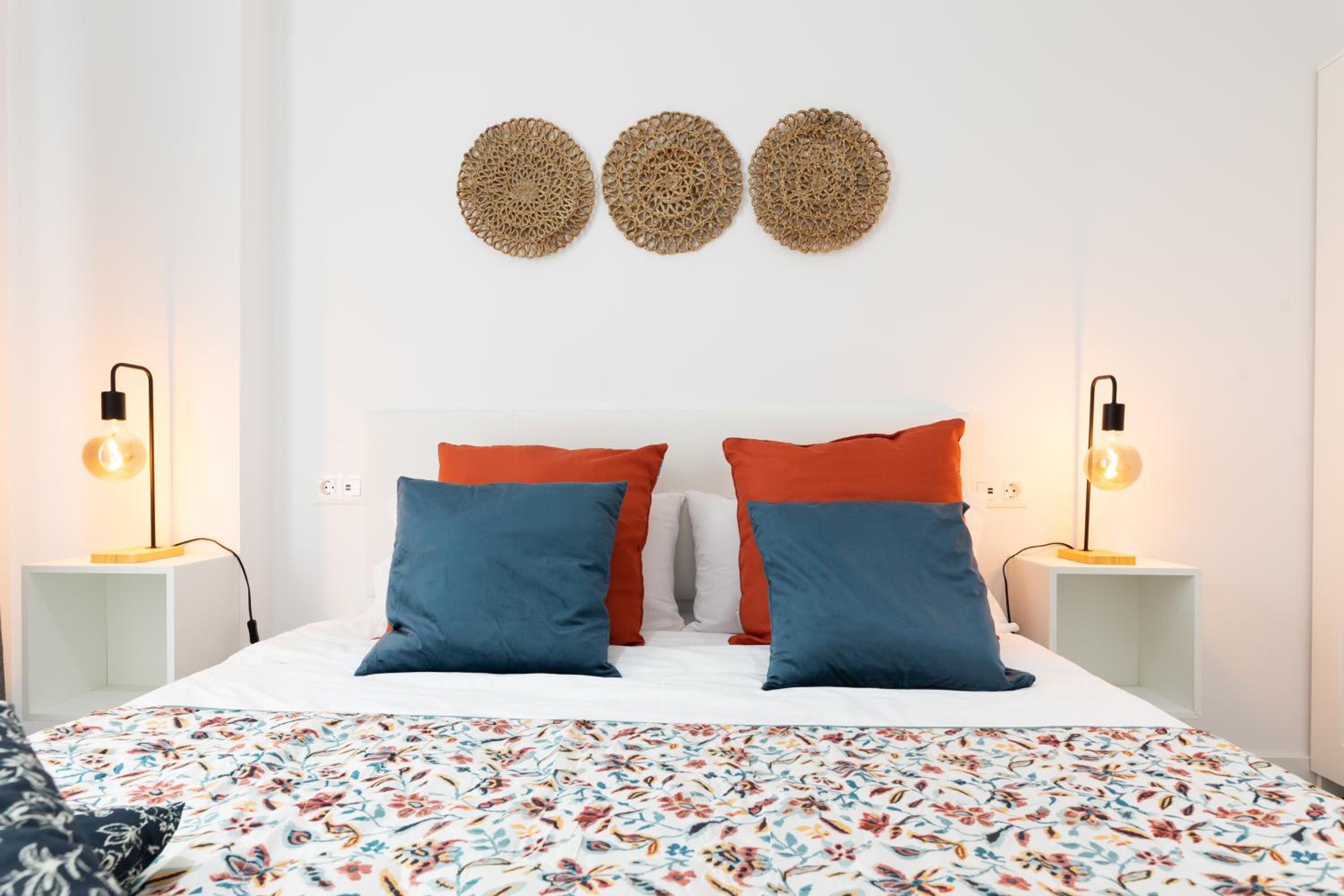 Modern Comfort in the Heart of La Laguna