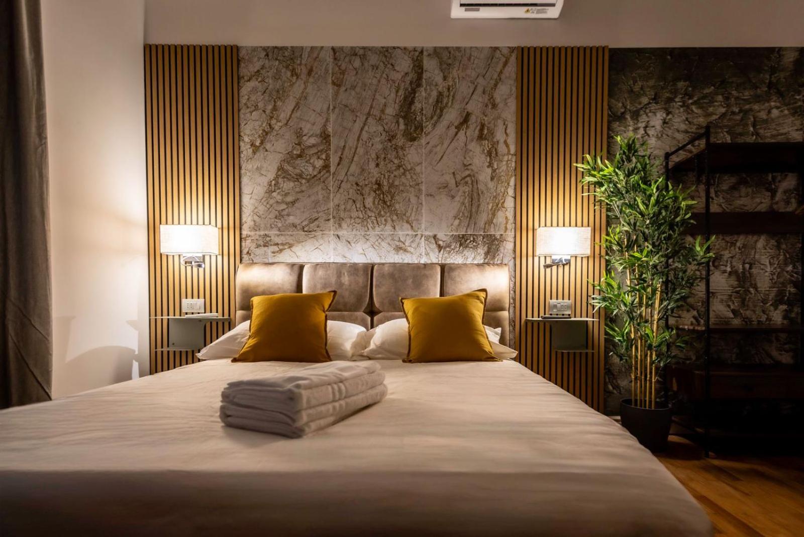 Lyo Sky Rooms