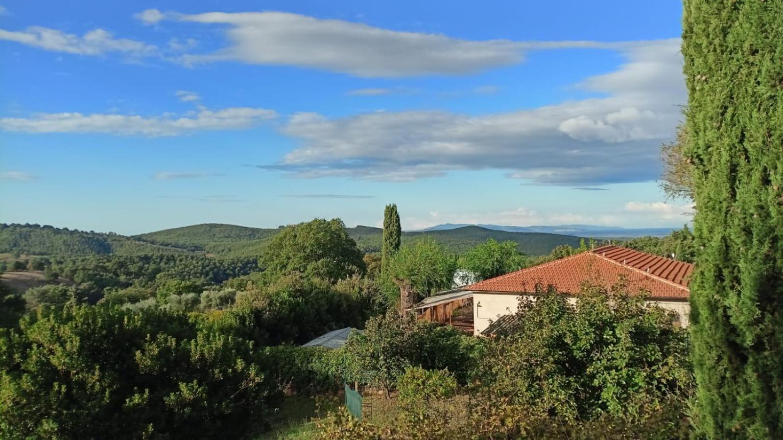 GiuMa Tuscany Historic Country House with Roof Terrace near Saturnia Hot Springs