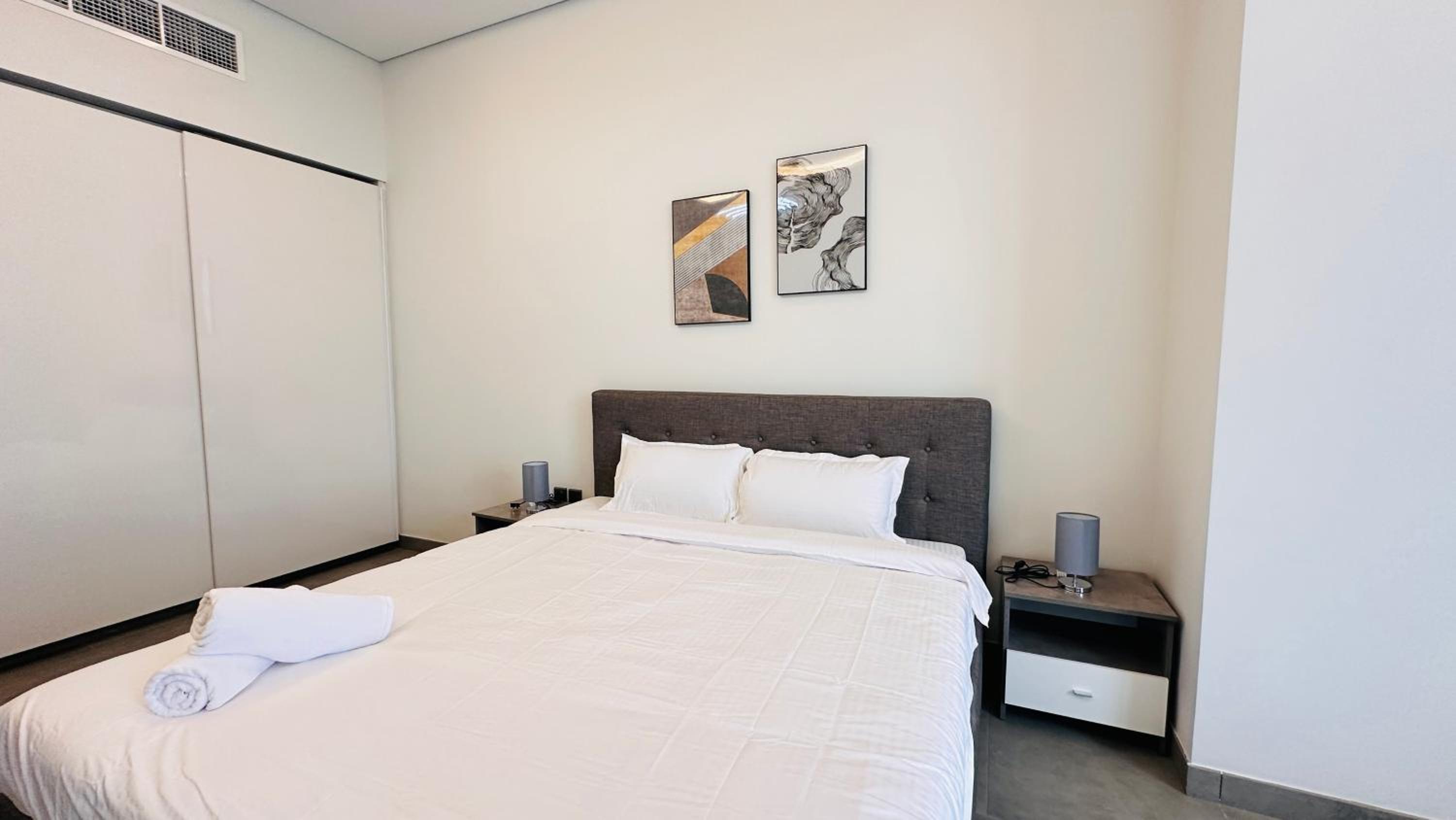 Upscale Apartment at Oval Tower Near Downtown with Balcony and Parking by Belvilla