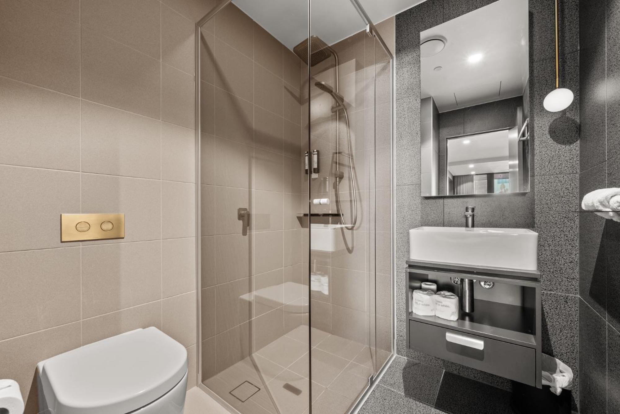 Convenient Braddon Studio with Parking