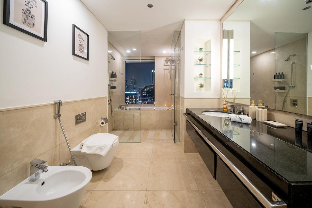 JW Marriott Marina By Luxe Living Collection - Wane By Somiya Infinity Pool