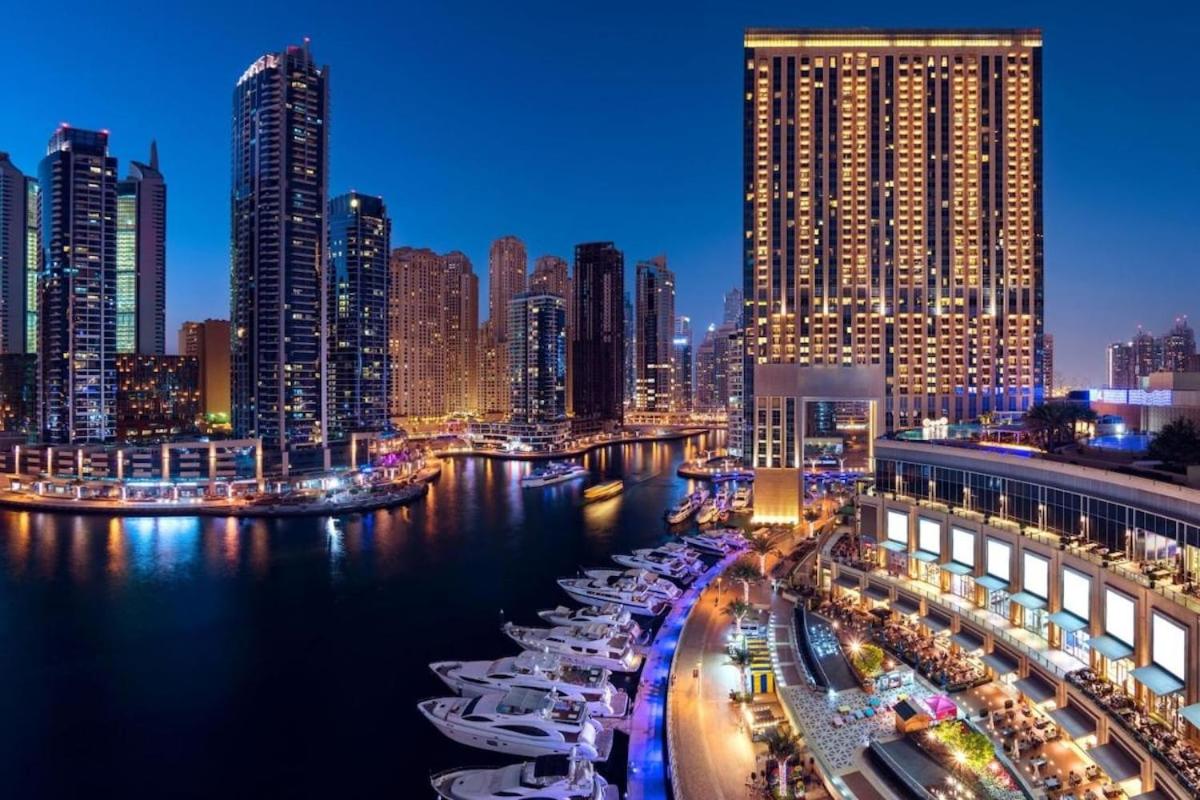 JW Marriott Marina By Luxe Living Collection - Wane By Somiya Infinity Pool