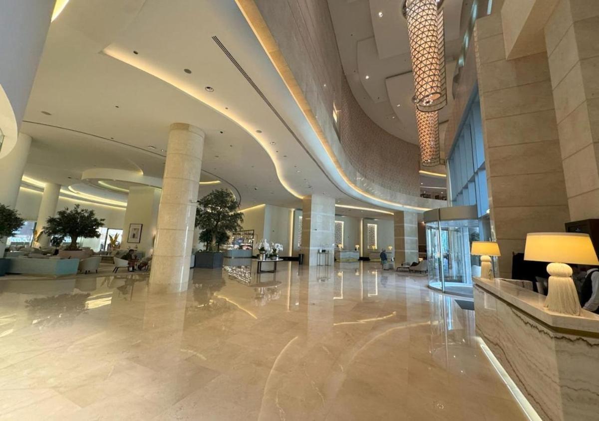 JW Marriott Marina By Luxe Living Collection - Wane By Somiya Infinity Pool