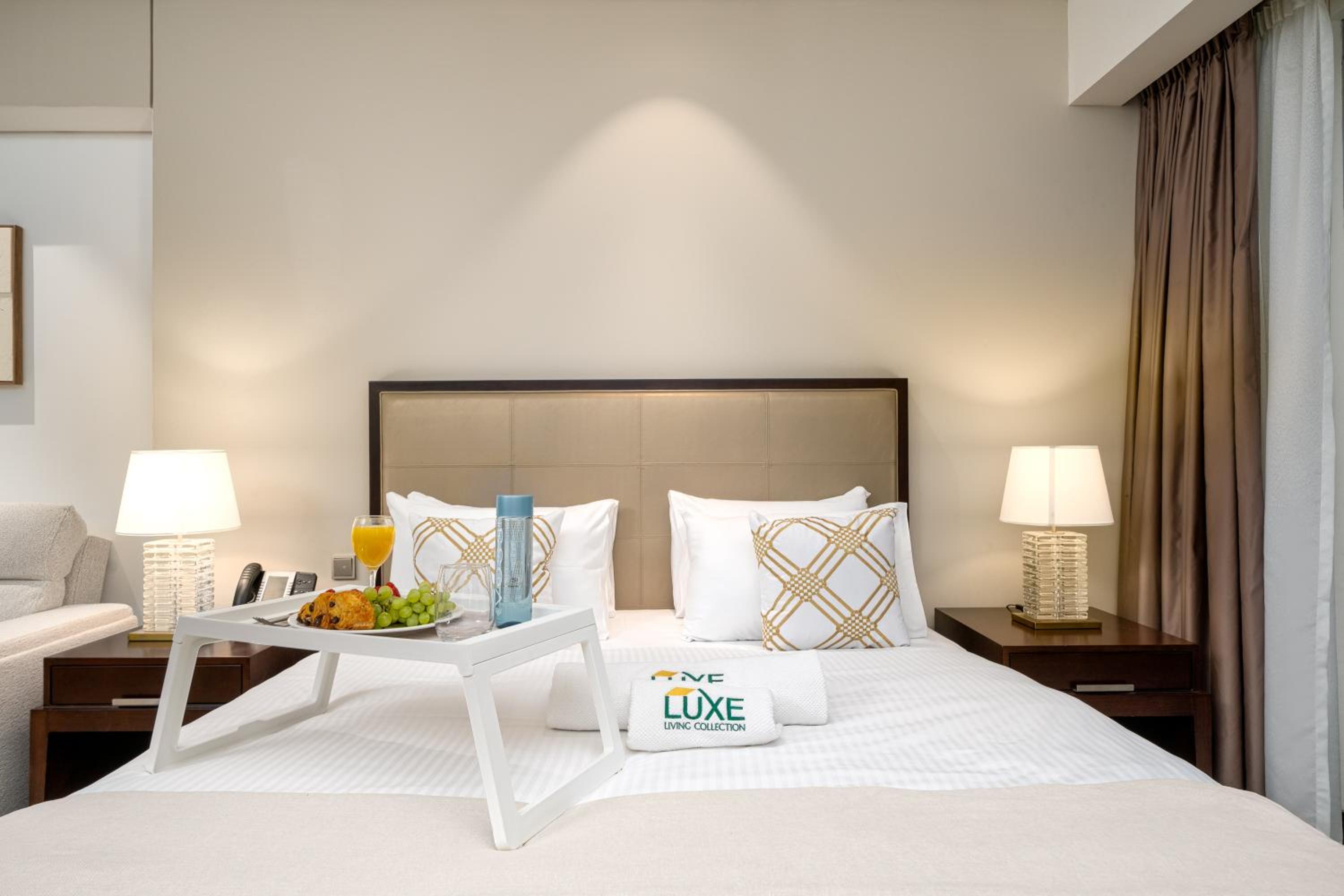 JW Marriott Marina By Luxe Living Collection - Wane By Somiya Infinity Pool