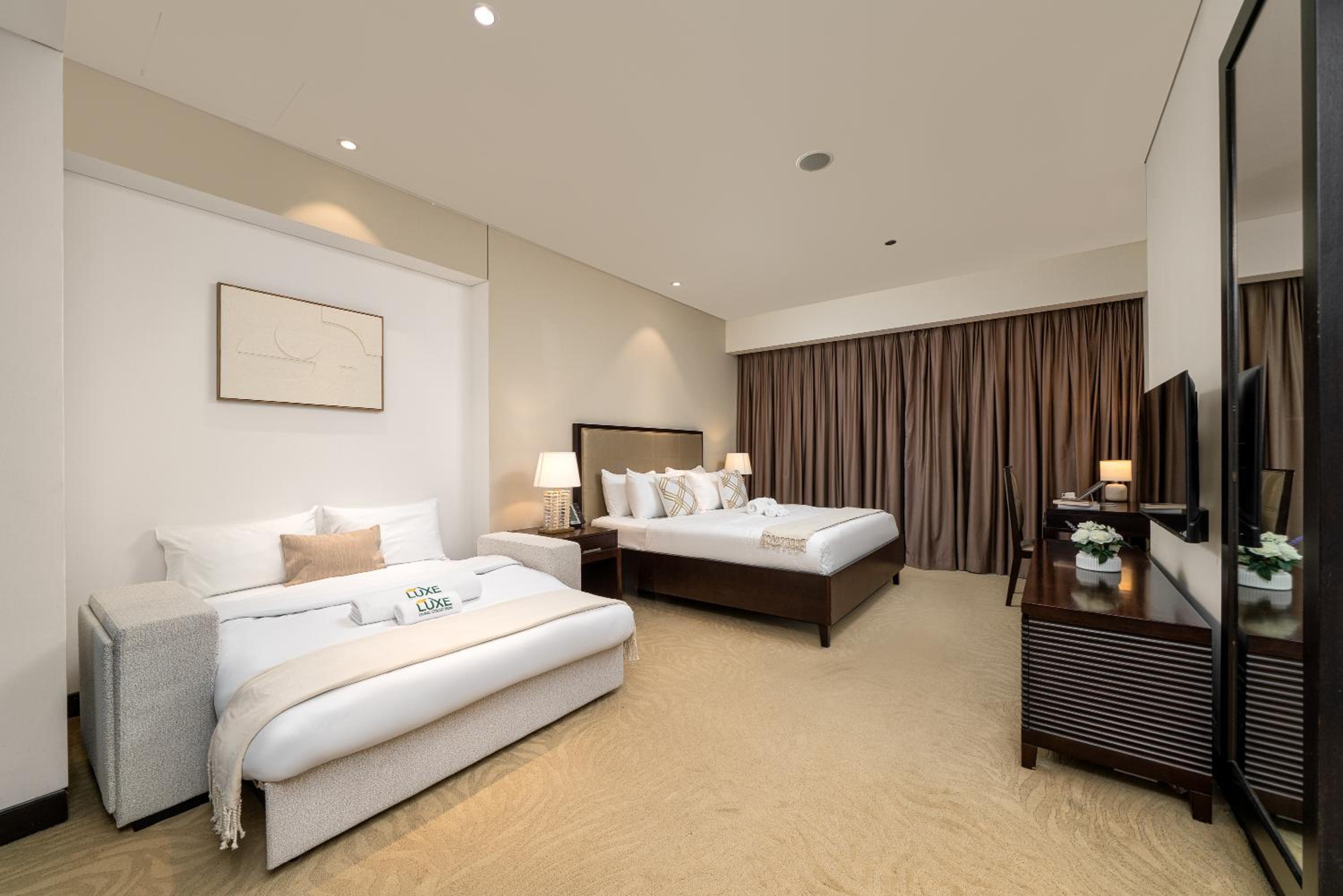 JW Marriott Marina By Luxe Living Collection - Wane By Somiya Infinity Pool