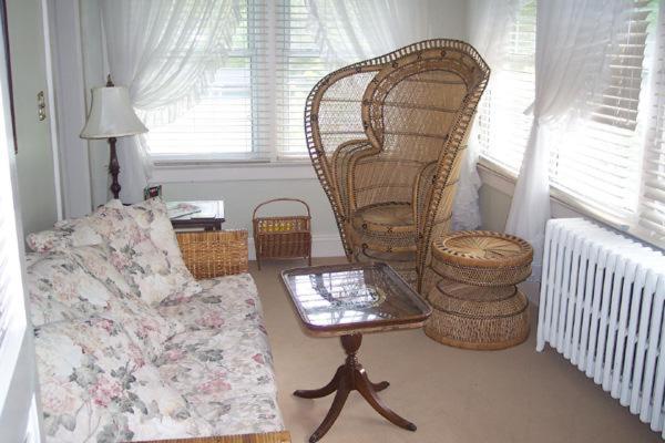 Bernard Gray Hall Bed and Breakfast