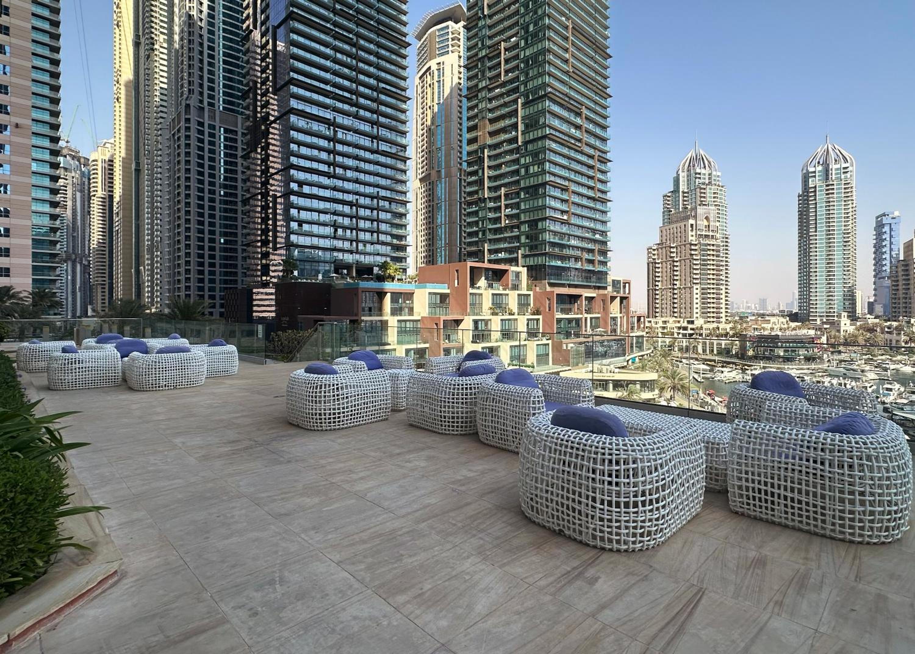 Maison Privee - Sleek Stay in Dubai Marina Famous Twisting Tower