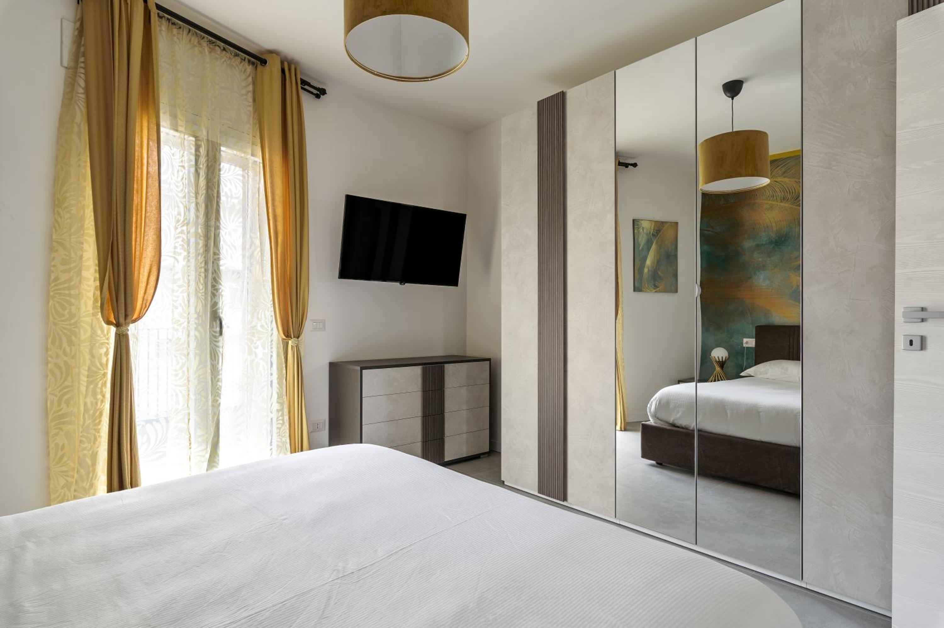 Actus Palace Apartments by GHOR