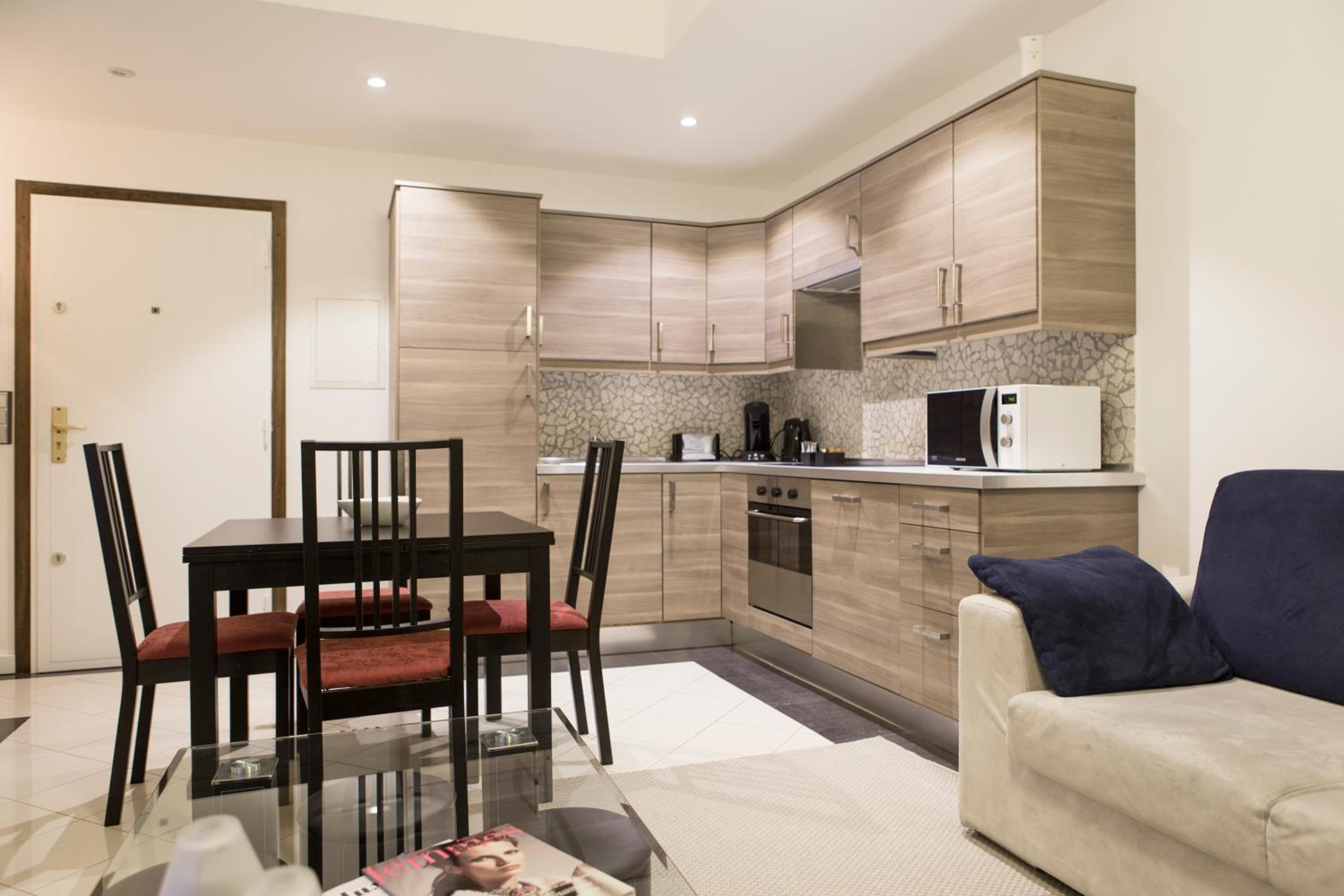 The Queen Luxury Apartments - Villa Serena