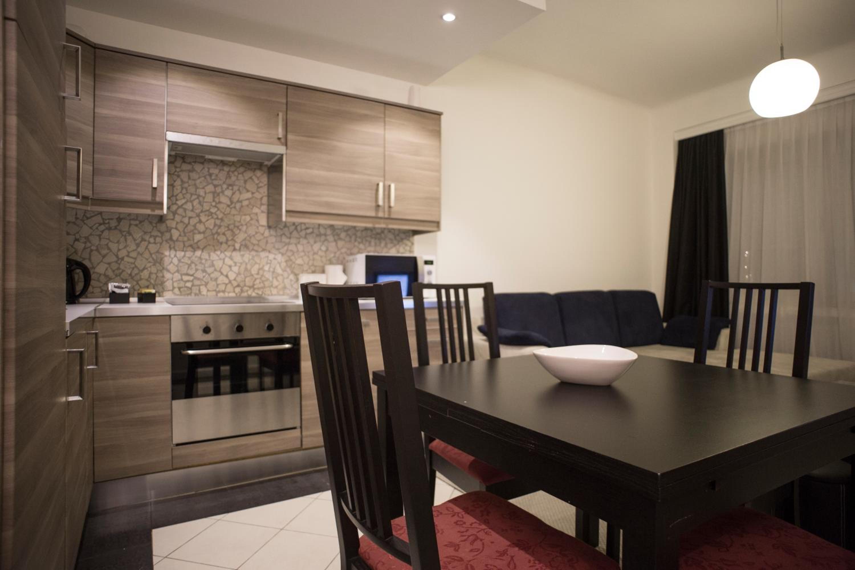 The Queen Luxury Apartments - Villa Serena