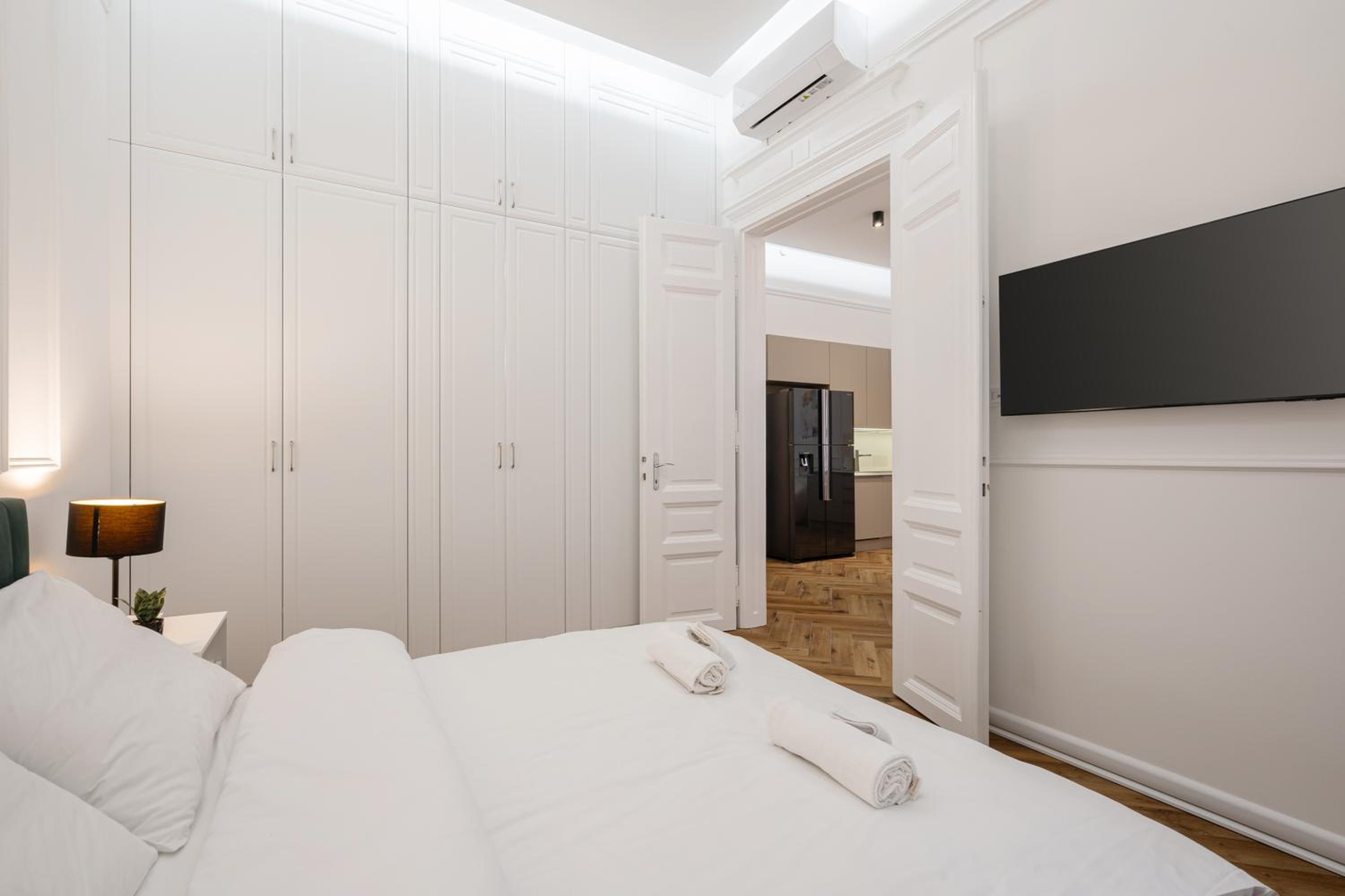 Lázár 16 - Budapest Royal Opera Suite, Best Location by BQA