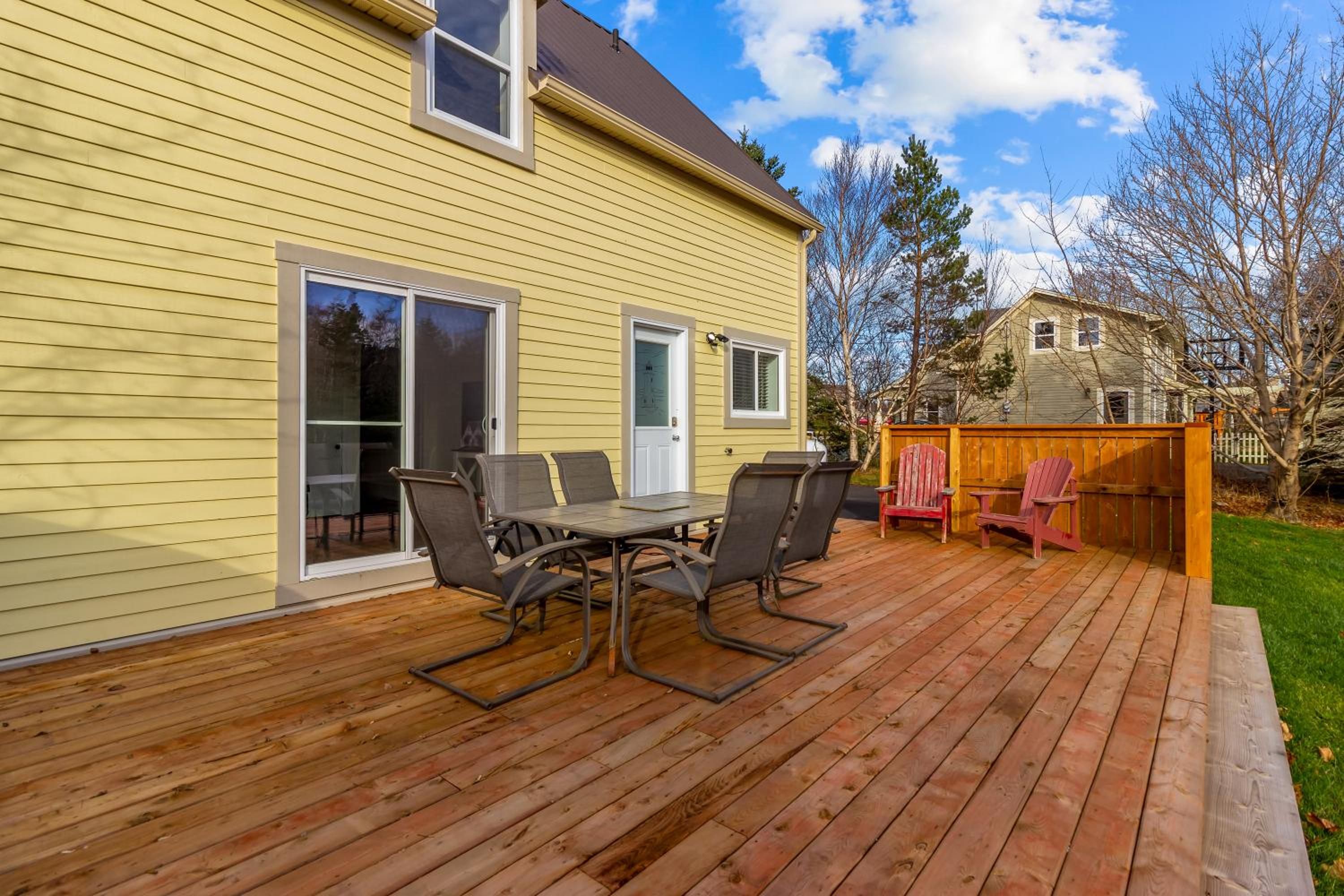 Historic 3BR W Modern Comforts In Holyrood