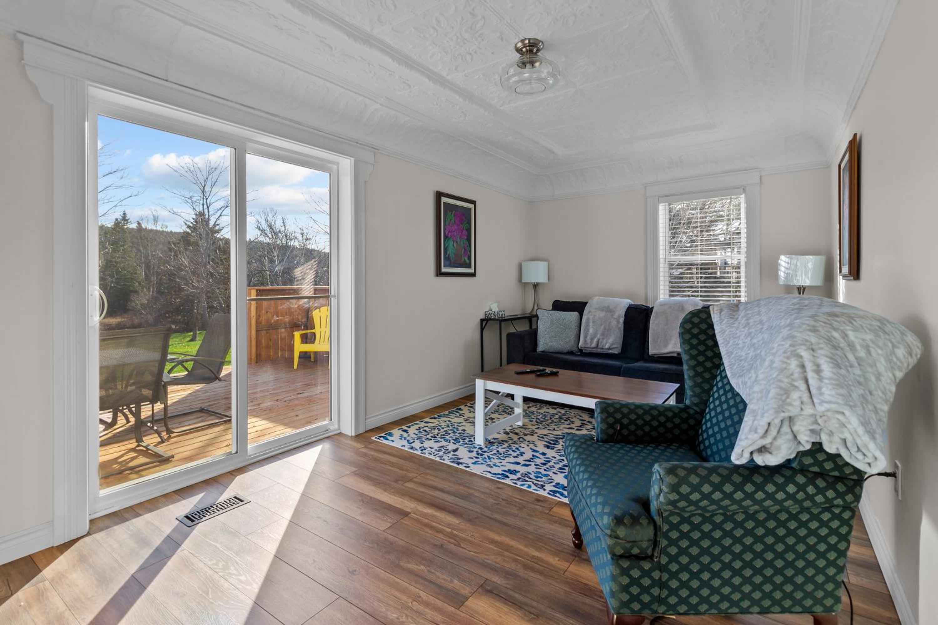 Historic 3BR W Modern Comforts In Holyrood