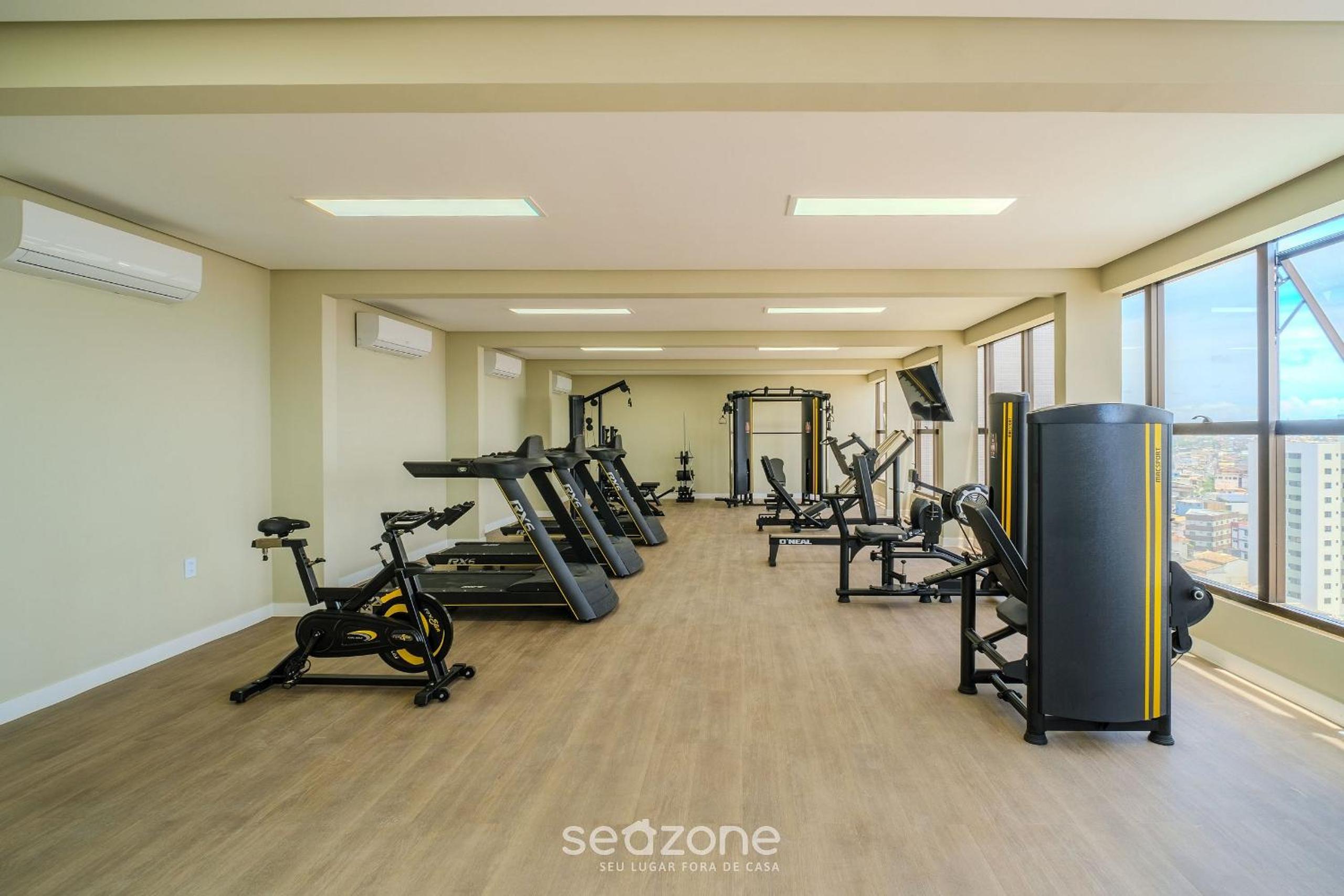 SMT - Building 750m from the Beach in Salvador