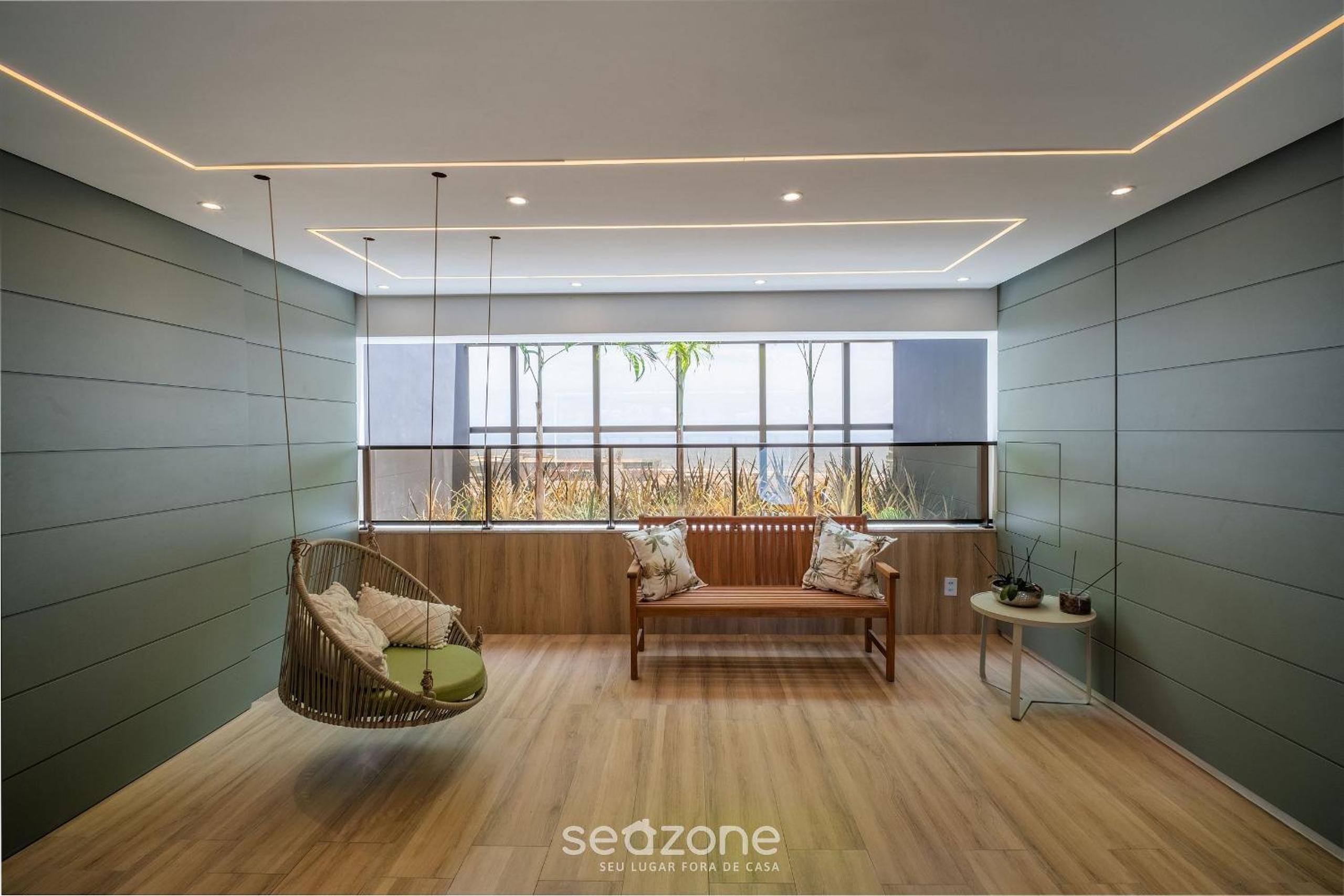 SMT - Building 750m from the Beach in Salvador