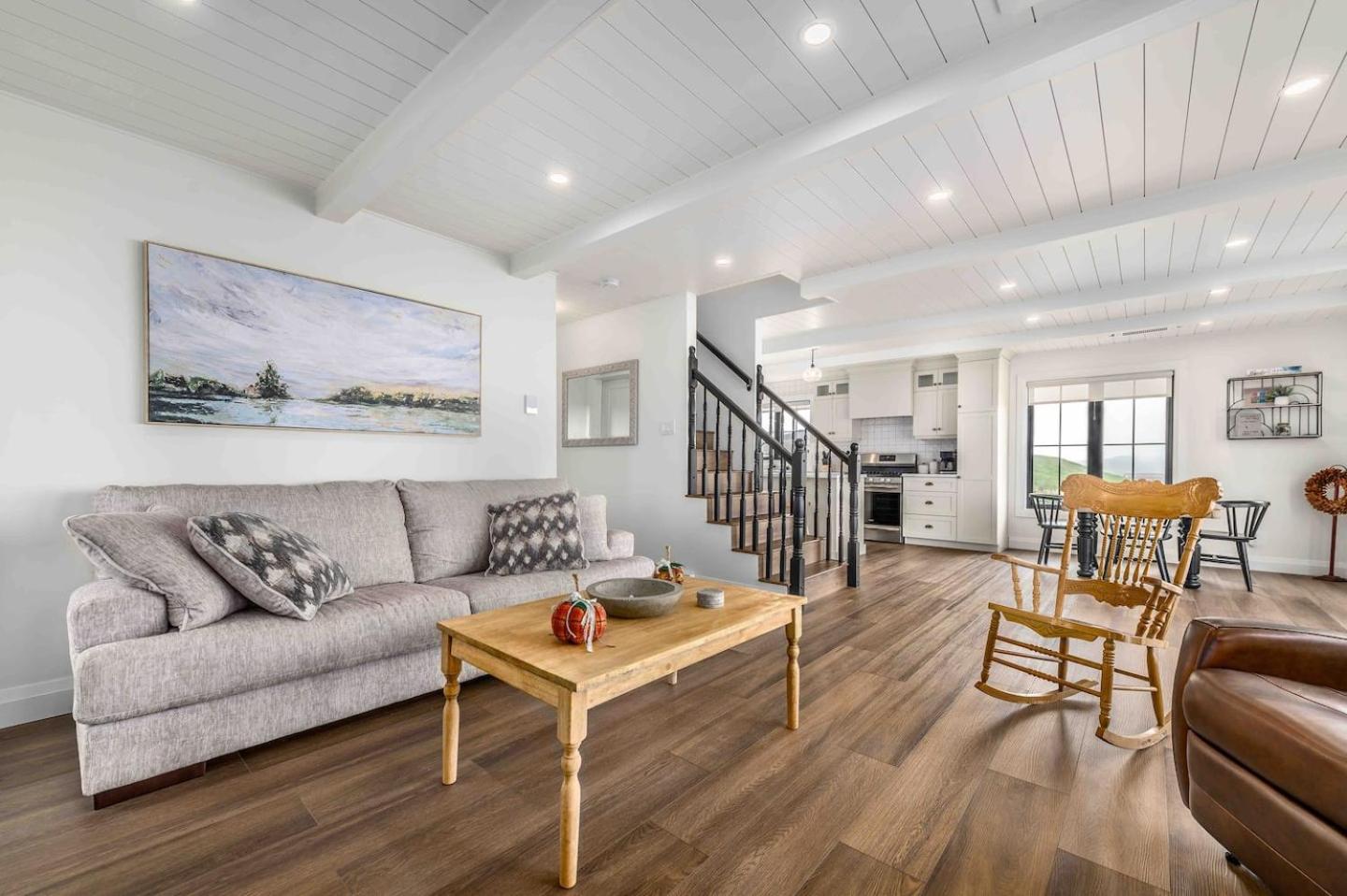 Ocean Front Saltbox 'SeaForever' wHot Tub