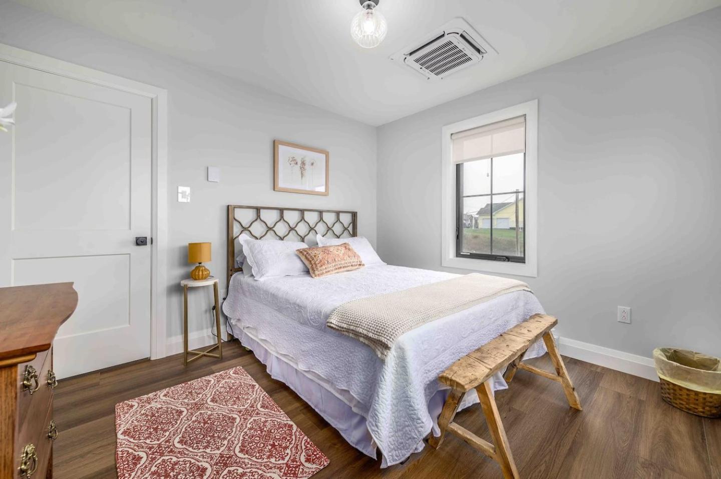Ocean Front Saltbox 'SeaForever' wHot Tub