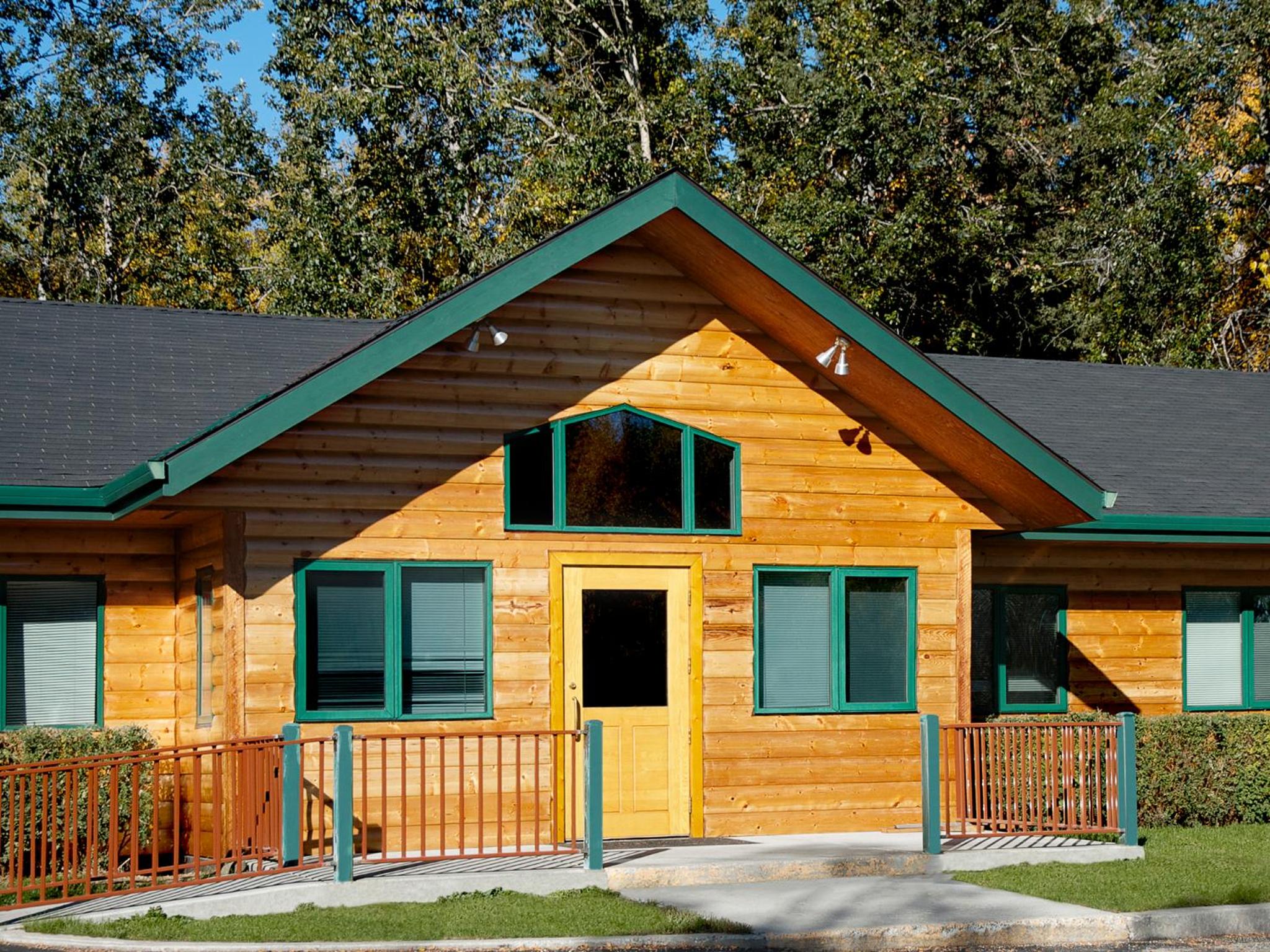 Fairbanks Vacations - Bear Lodge - Property Image 3