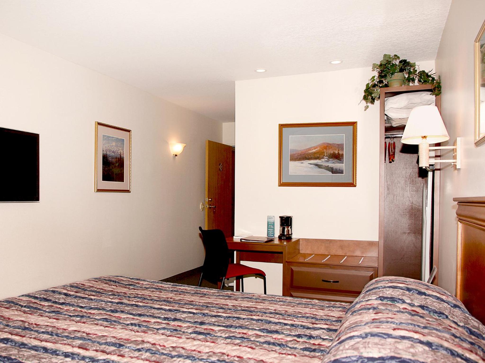 Fairbanks Vacations - Bear Lodge - Property Image 23