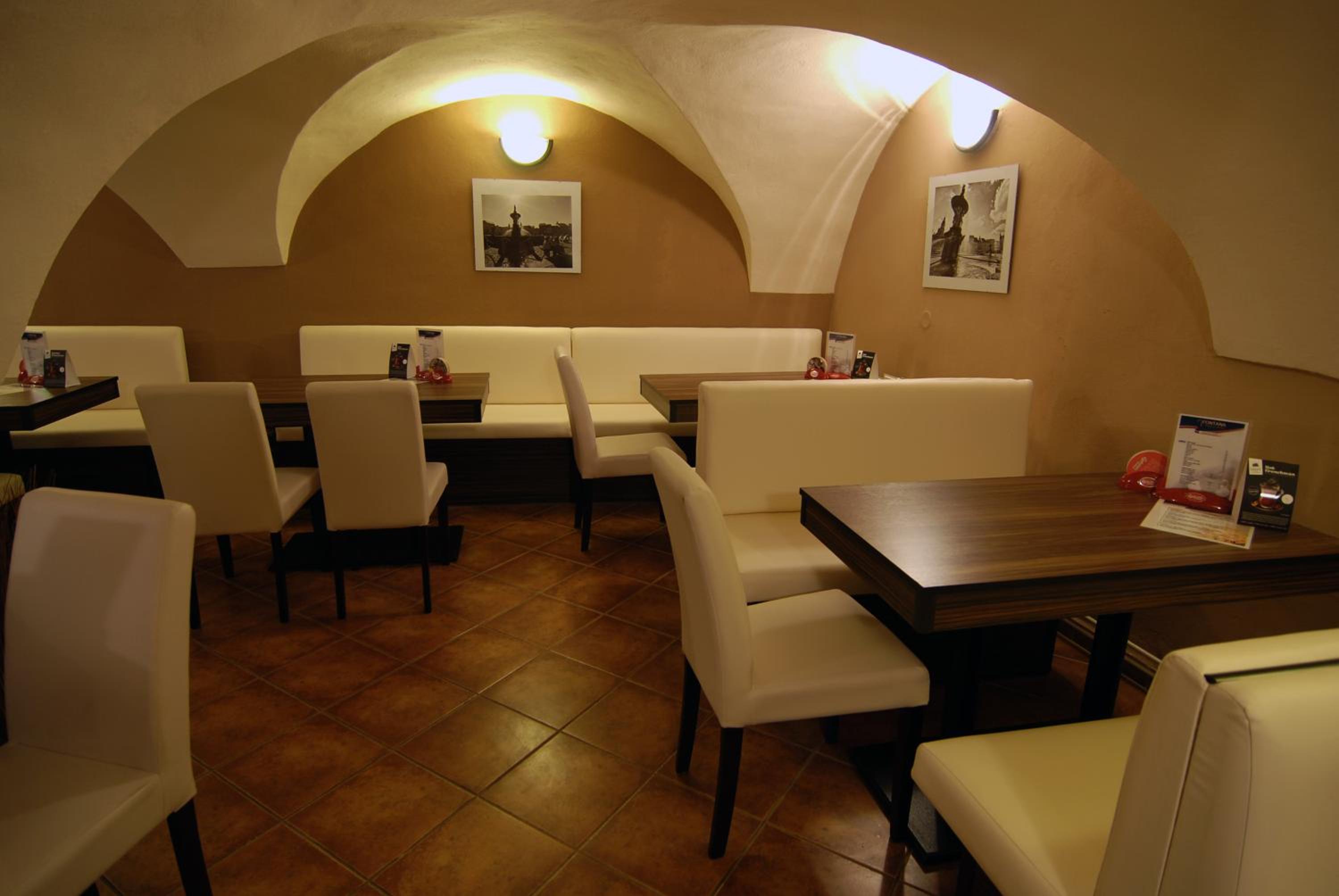 Fontana Pizzeria - Pension