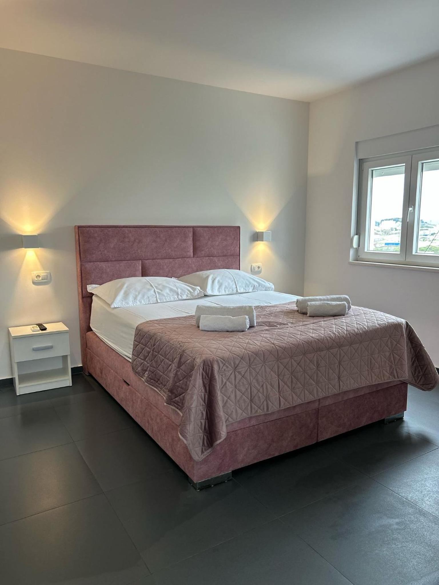 AAA Luxury Suites Split
