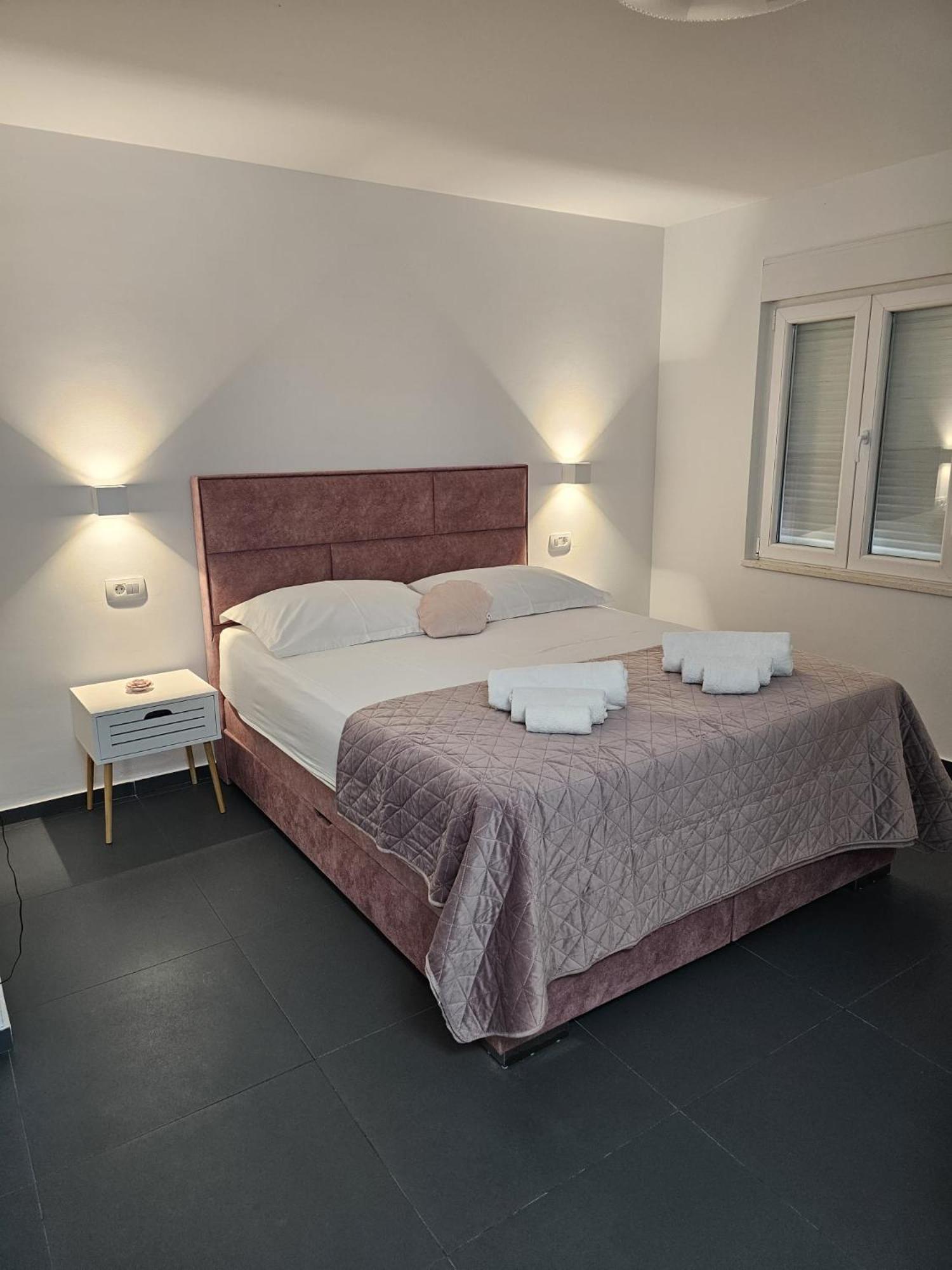 AAA Luxury Suites Split