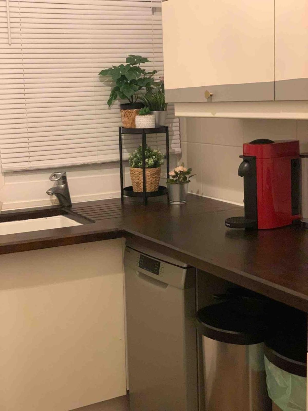 Bright and spacious 2 bed flat