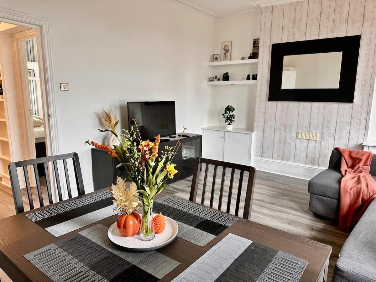 Bright and spacious 2 bed flat