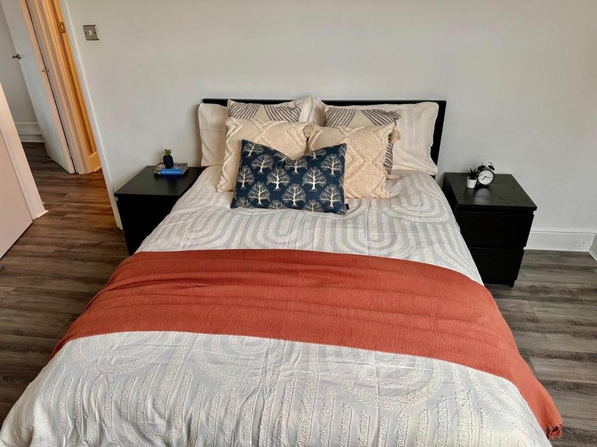 Bright and spacious 2 bed flat