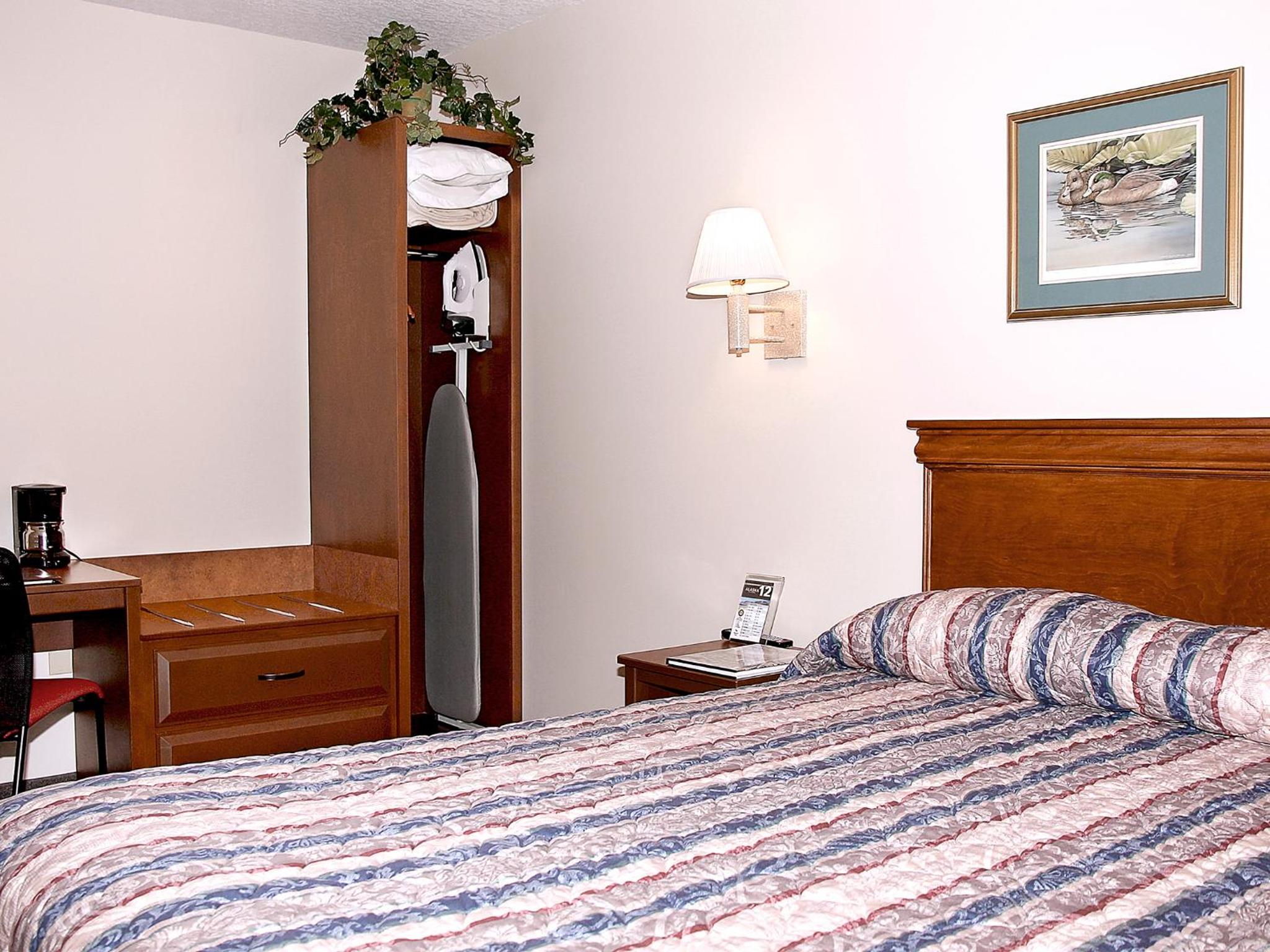 Fairbanks Vacations - Bear Lodge - Property Image 21