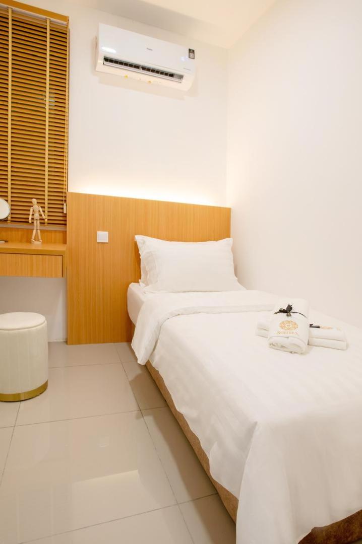 KLIA Residence Homestay Apartment, Near Sepang Circuit and KLIA - 3 Bedroom Fully Aircond
