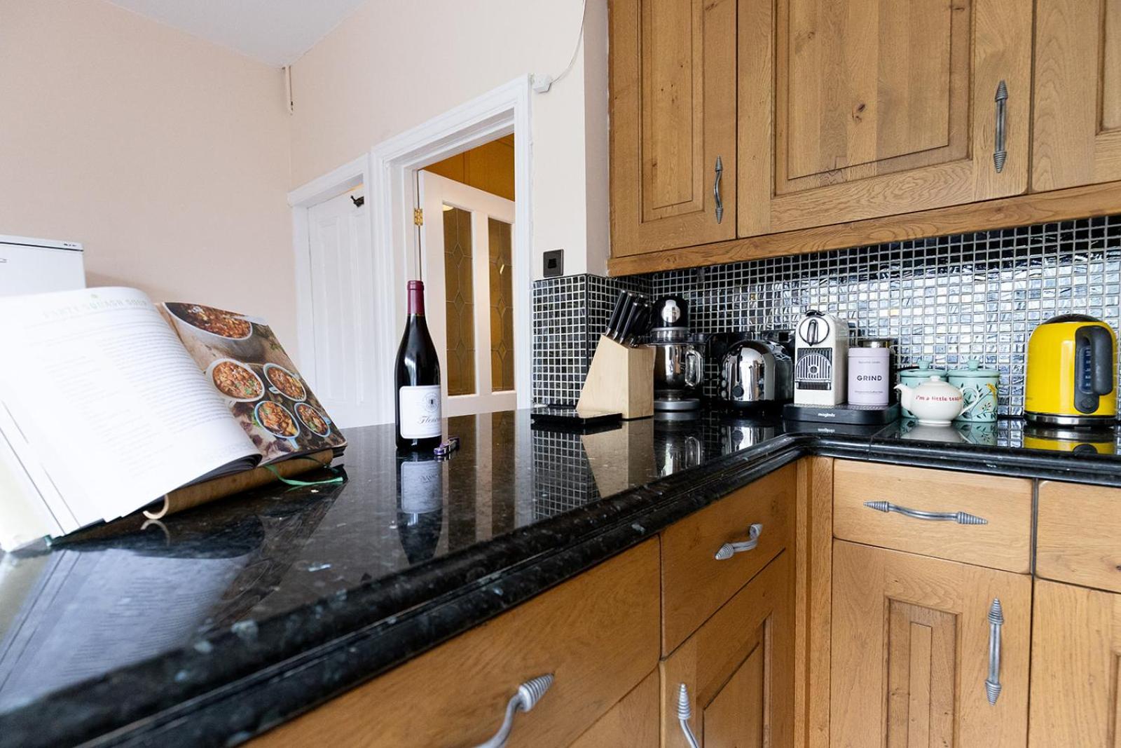 CLIFTON BANK - Characterful & Cosy Home in Buxton, Peak District