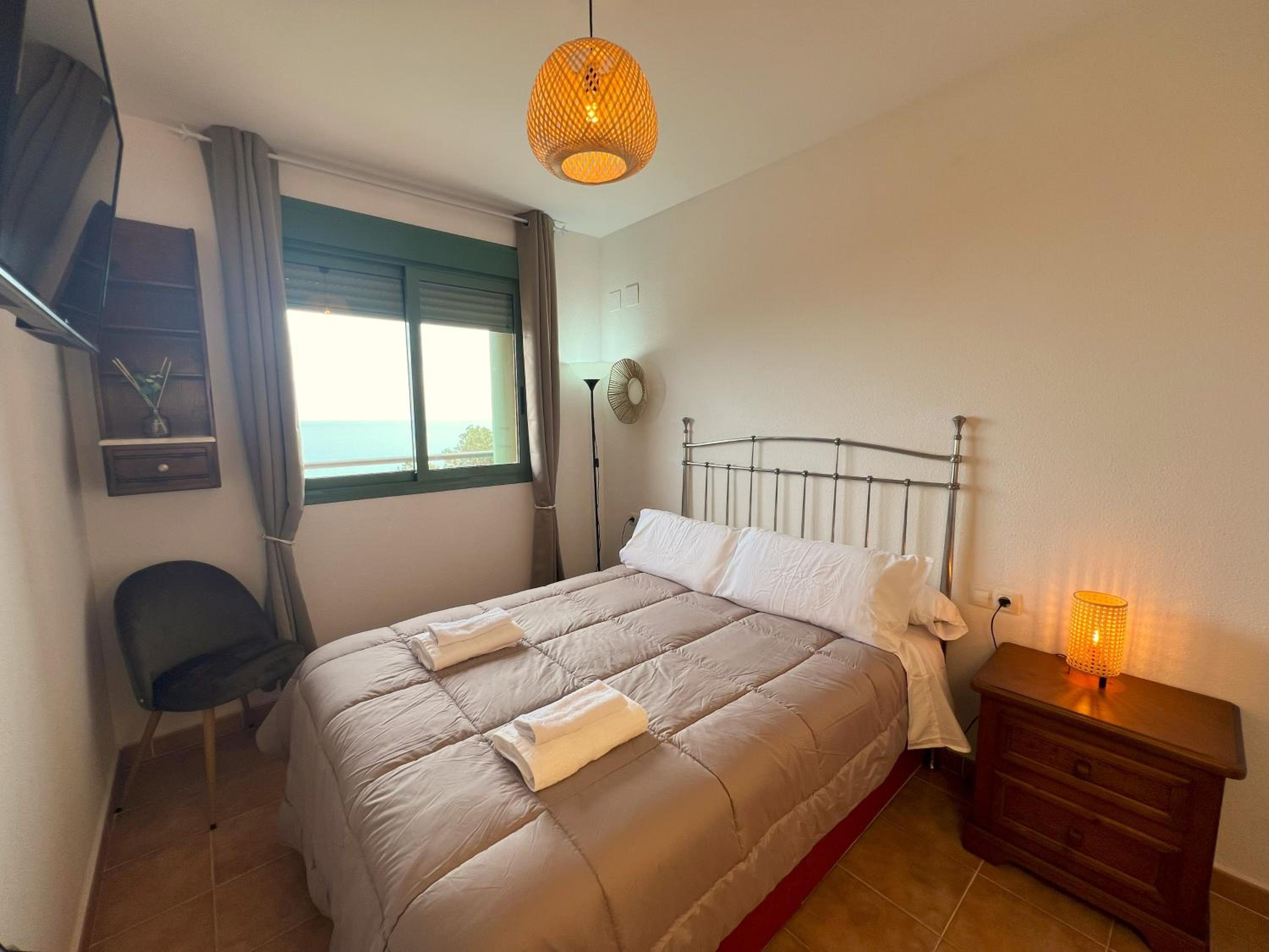 Alcossebre Panorama Suite, Piscina y Terraza con Vistas