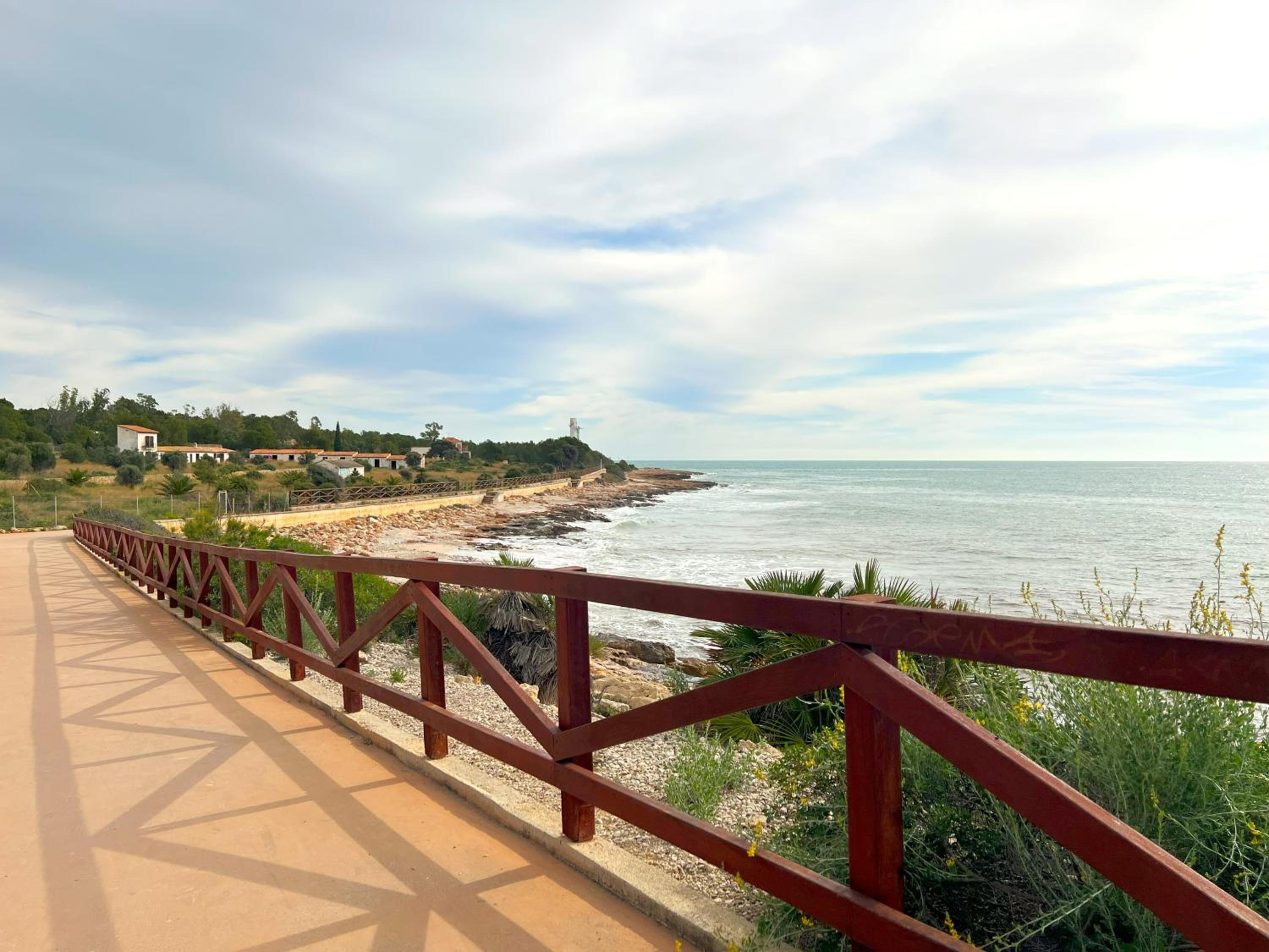 Alcossebre Panorama Suite, Piscina y Terraza con Vistas