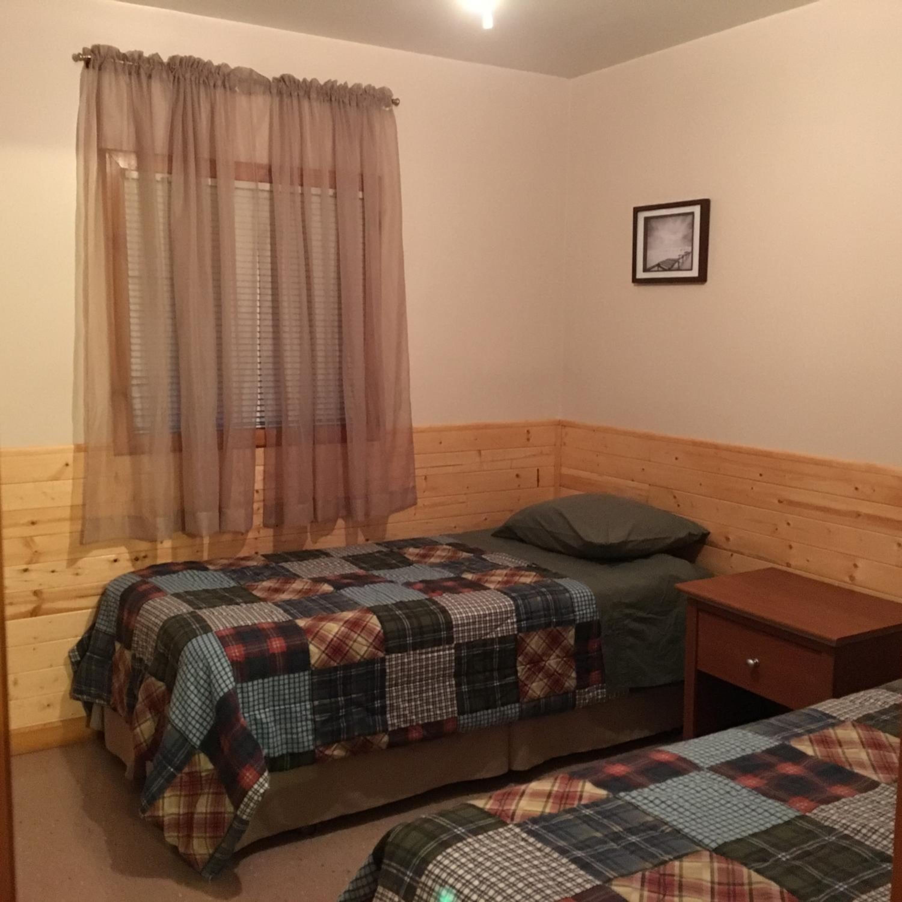 Sandy Shore Cottages Luxury Resort on Rice Lake