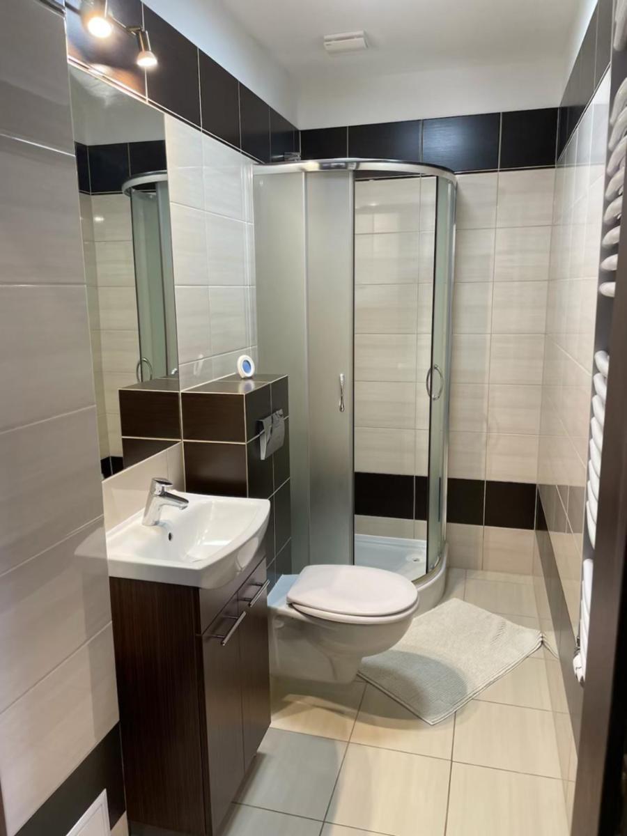 Pokoje i apartamenty nad Letniskową