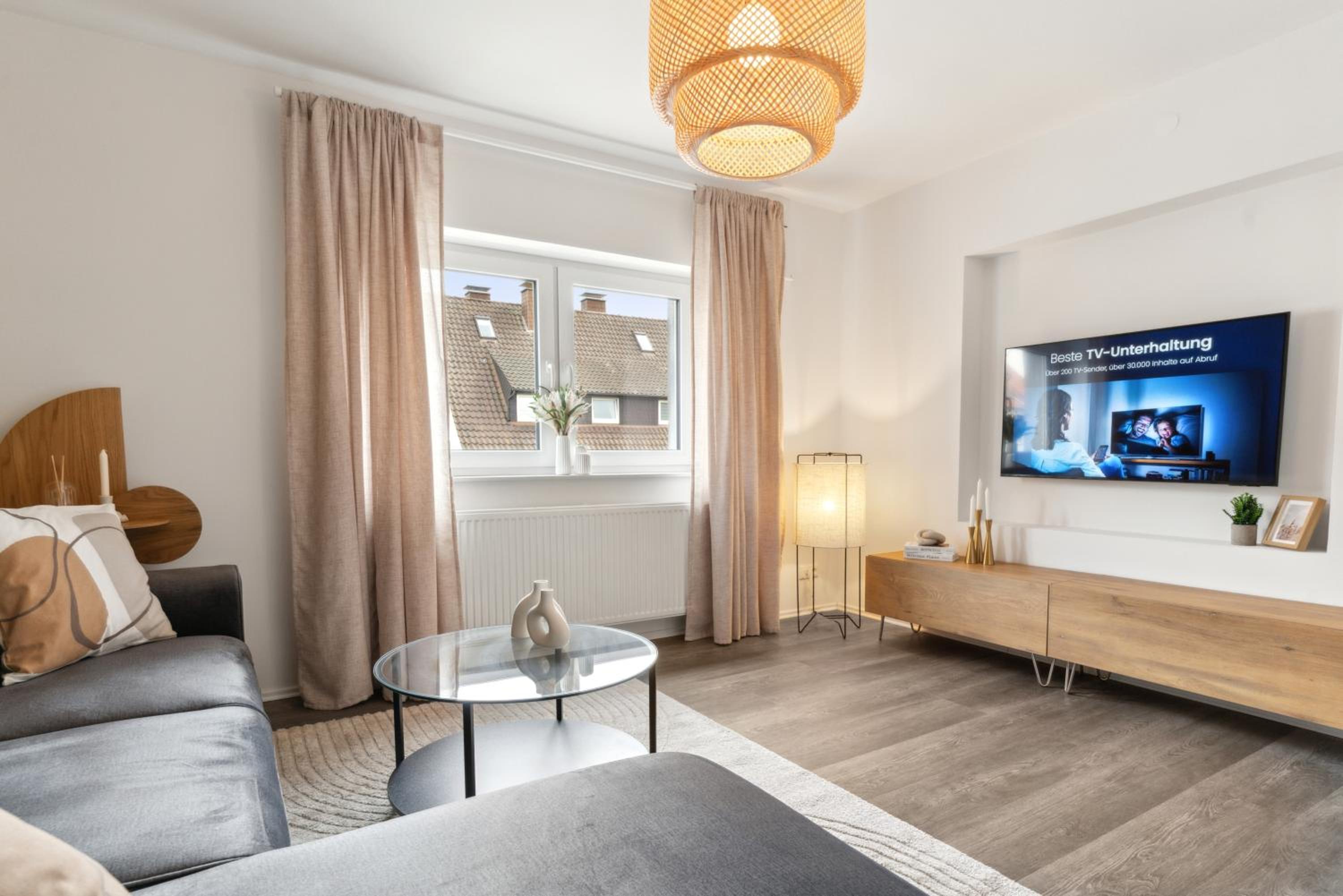 JUNE APARTMENTS stilvolle neue Apartments in Detmold - zentral, kostenfrei parken, 2 Schlafzimmer