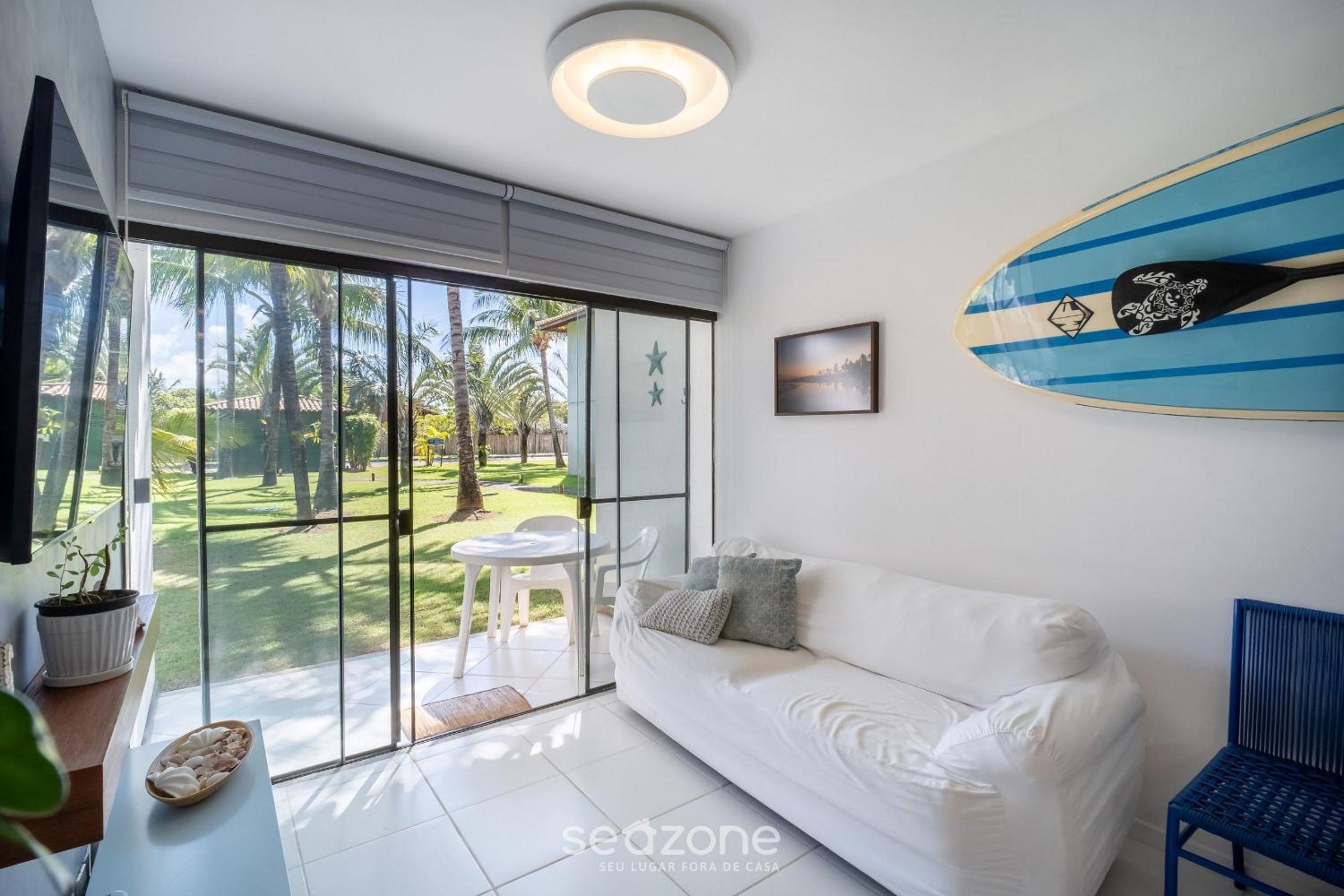 Beautiful Apartin Condo w/ Pool CQS0004