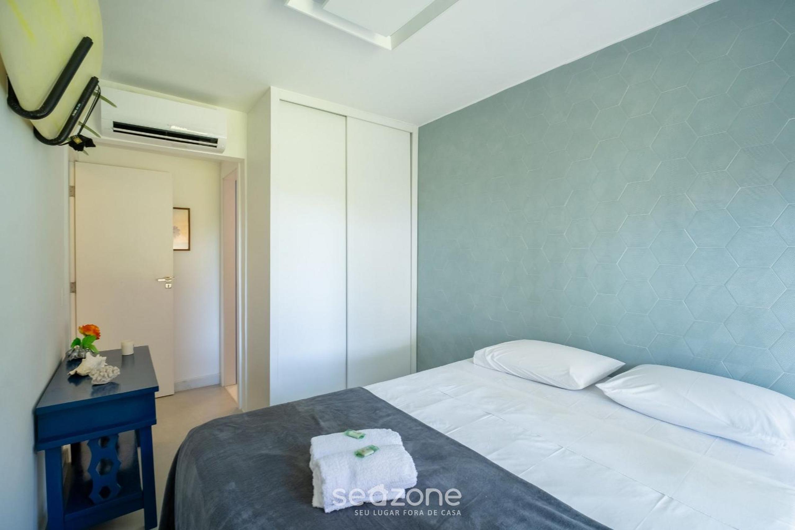 Beautiful Apartin Condo w/ Pool CQS0004