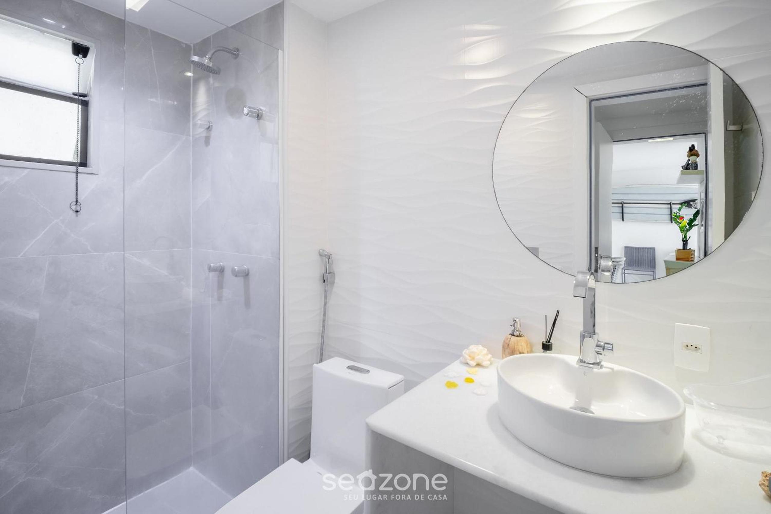 Beautiful Apartin Condo w/ Pool CQS0004