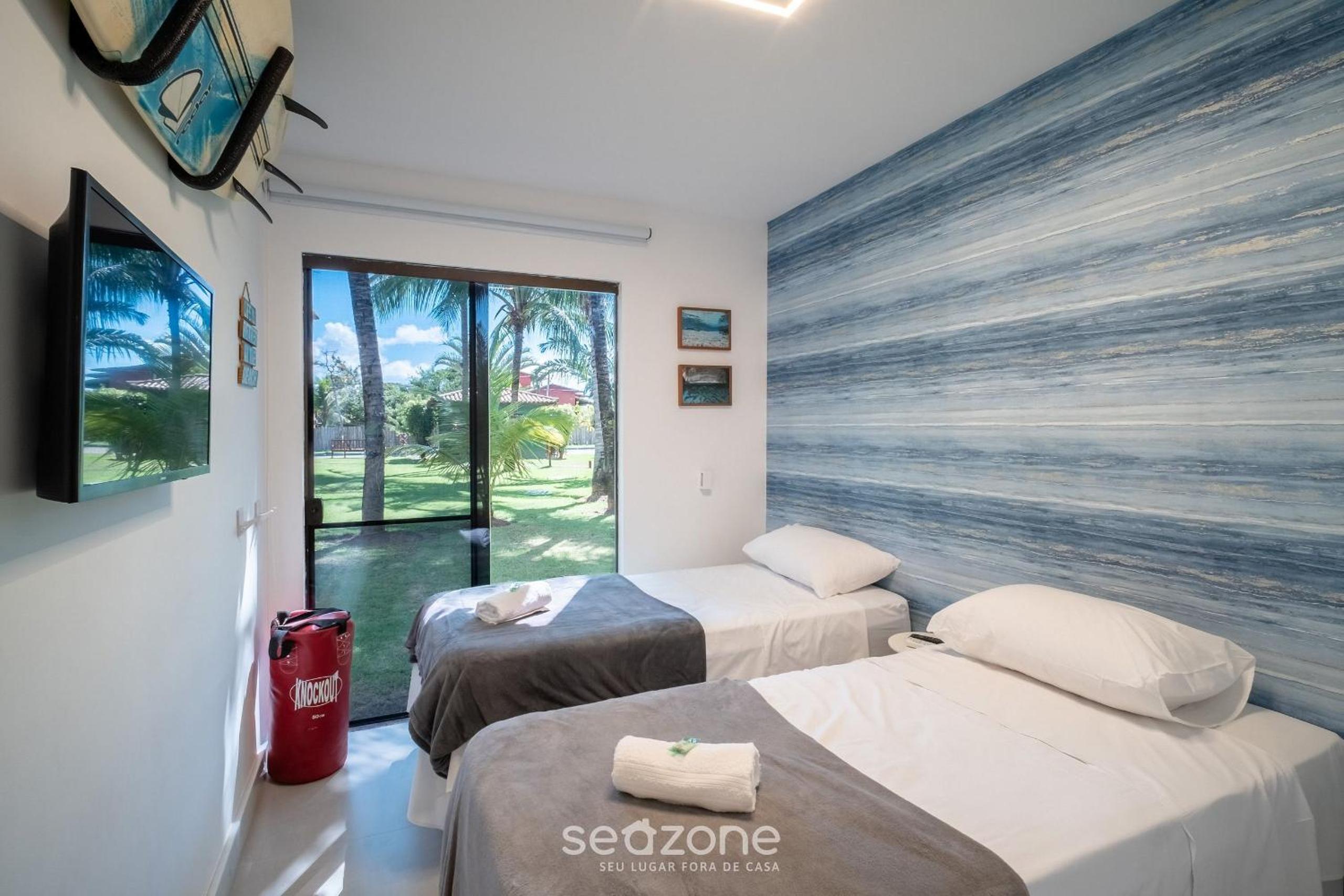 Beautiful Apartin Condo w/ Pool CQS0004